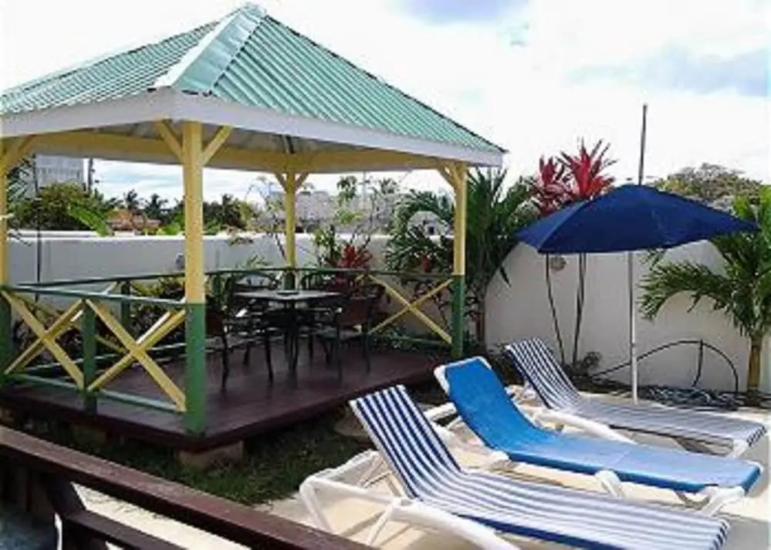 Barbados Sungold House Hibiscus - Three Bedroom Home