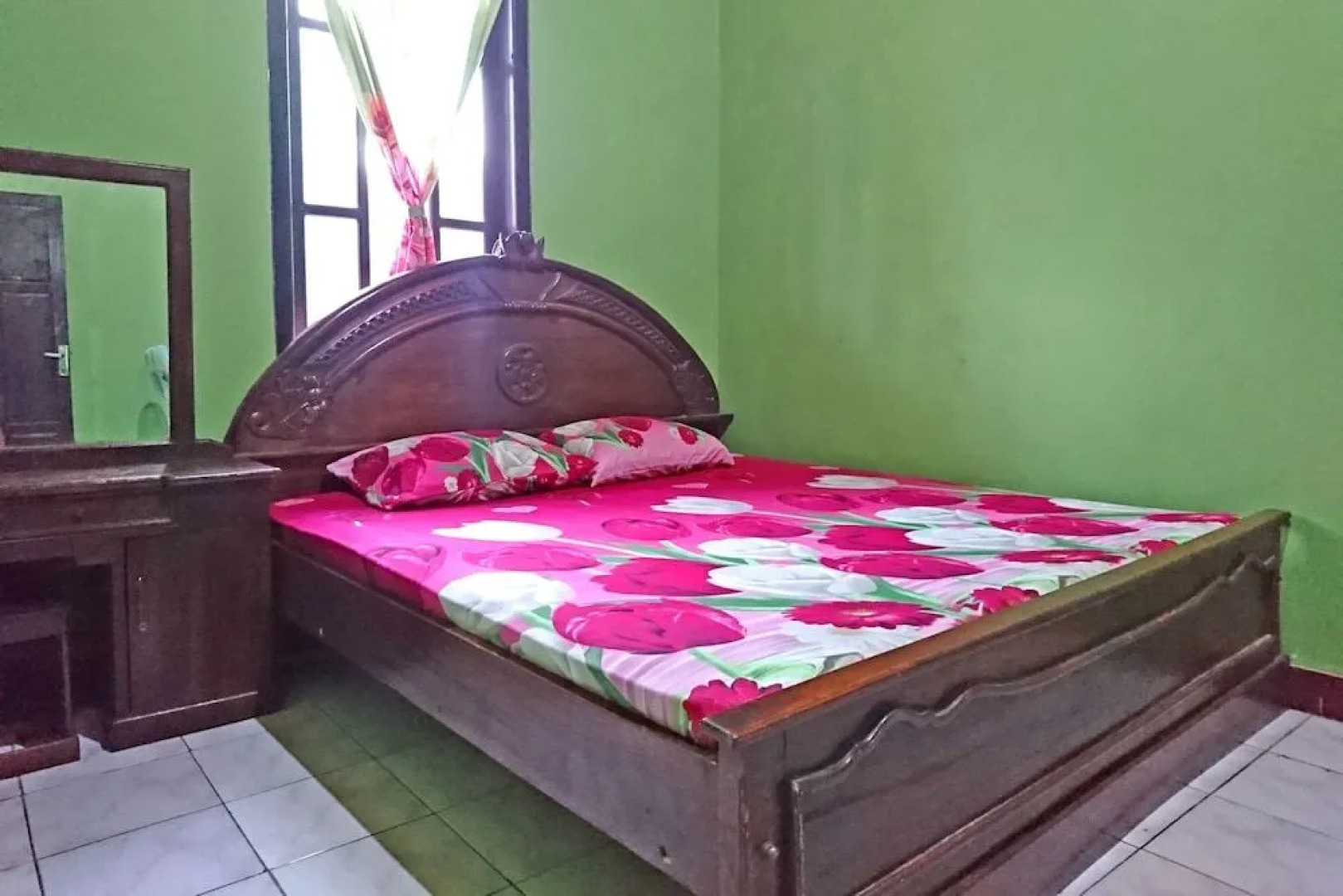 OYO 2522 Umi Inn Bell