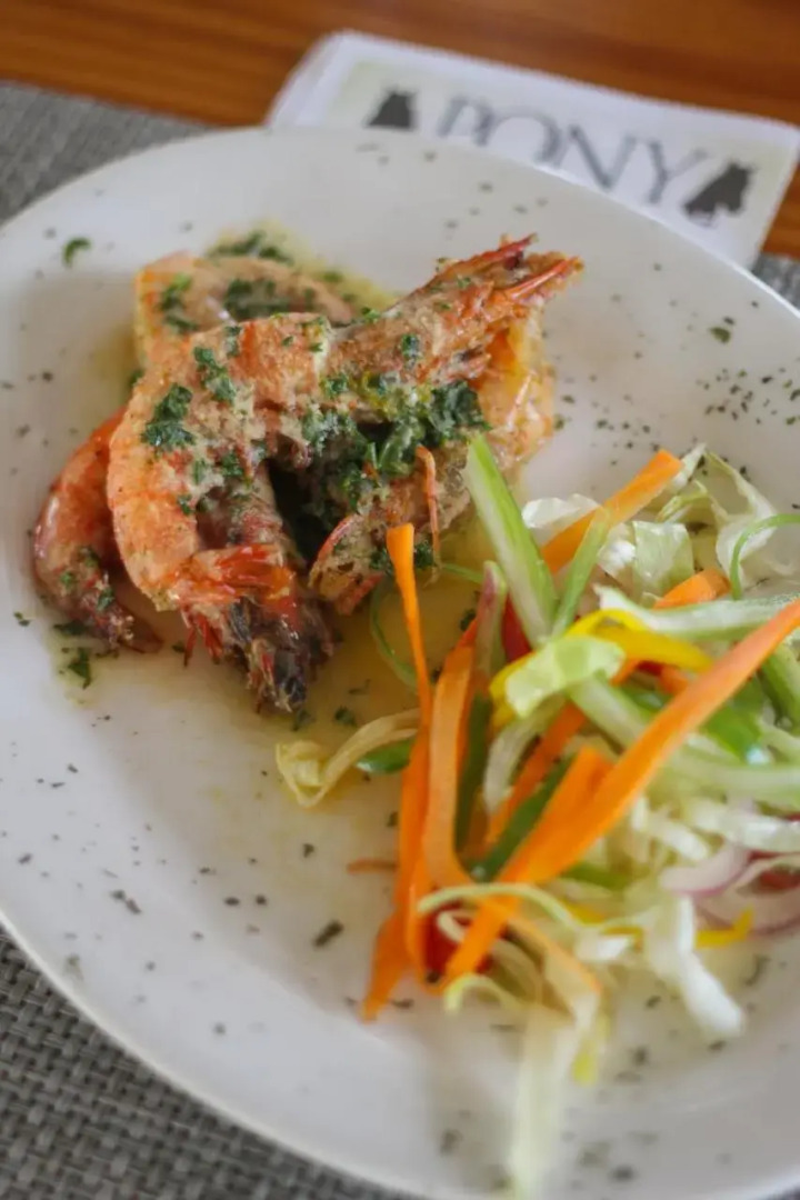 Show Pony Beach Resort and Suites