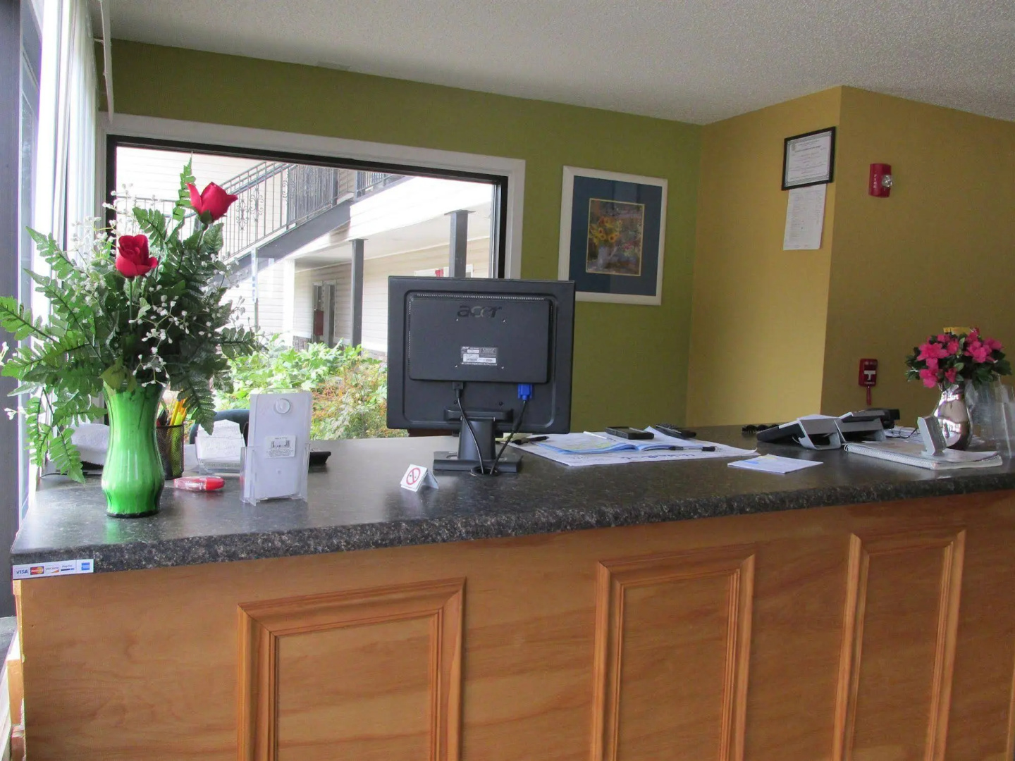 High Falls Inn and Suites
