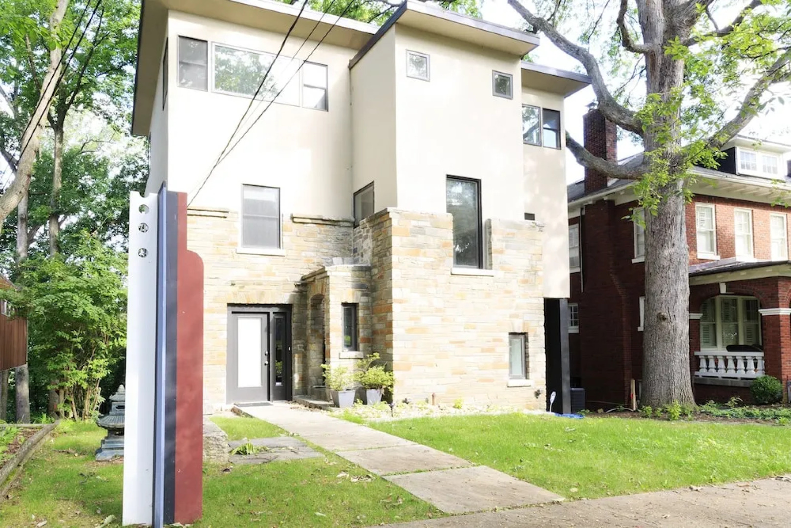 Argyle Penthouse Chic 1BR Apt 2 Sofabed