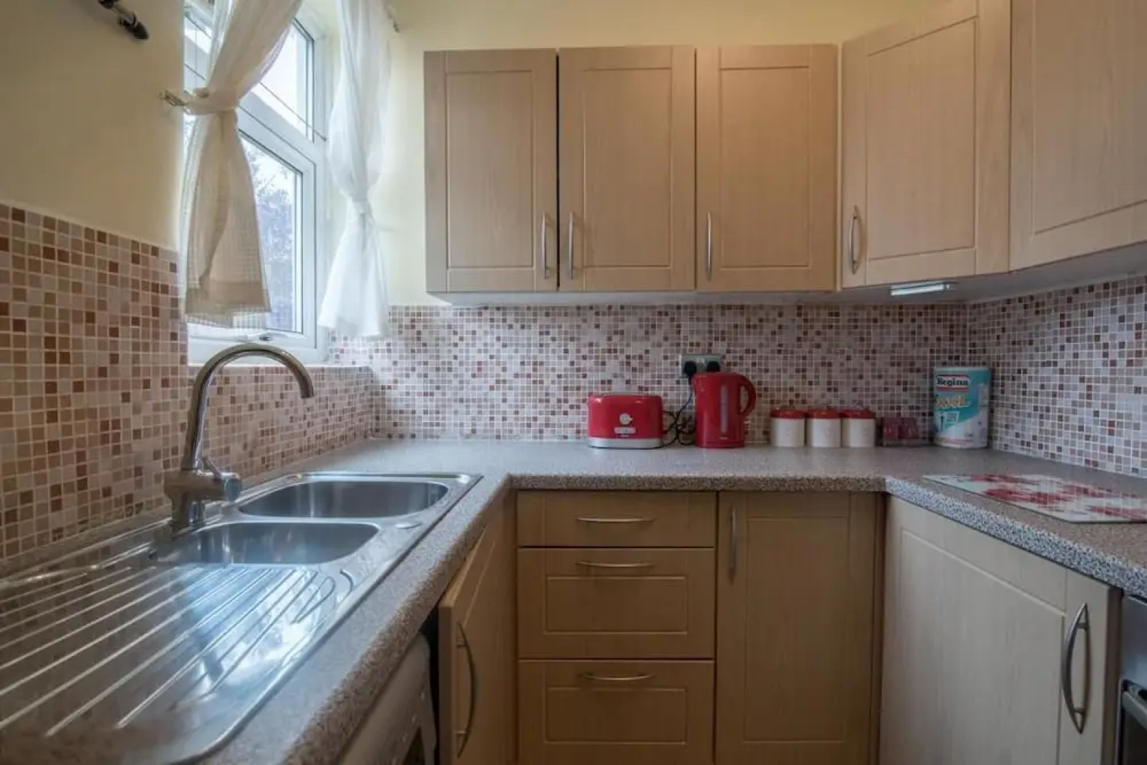 2 bedroom serviced & equipped house