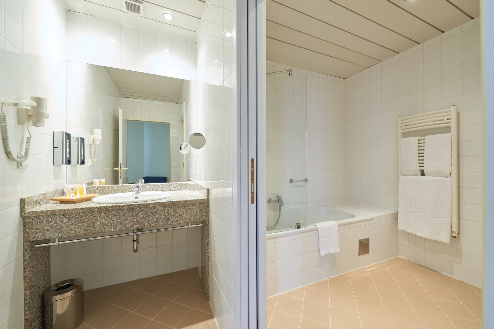 Mamaison Hotel Chain Bridge Budapest