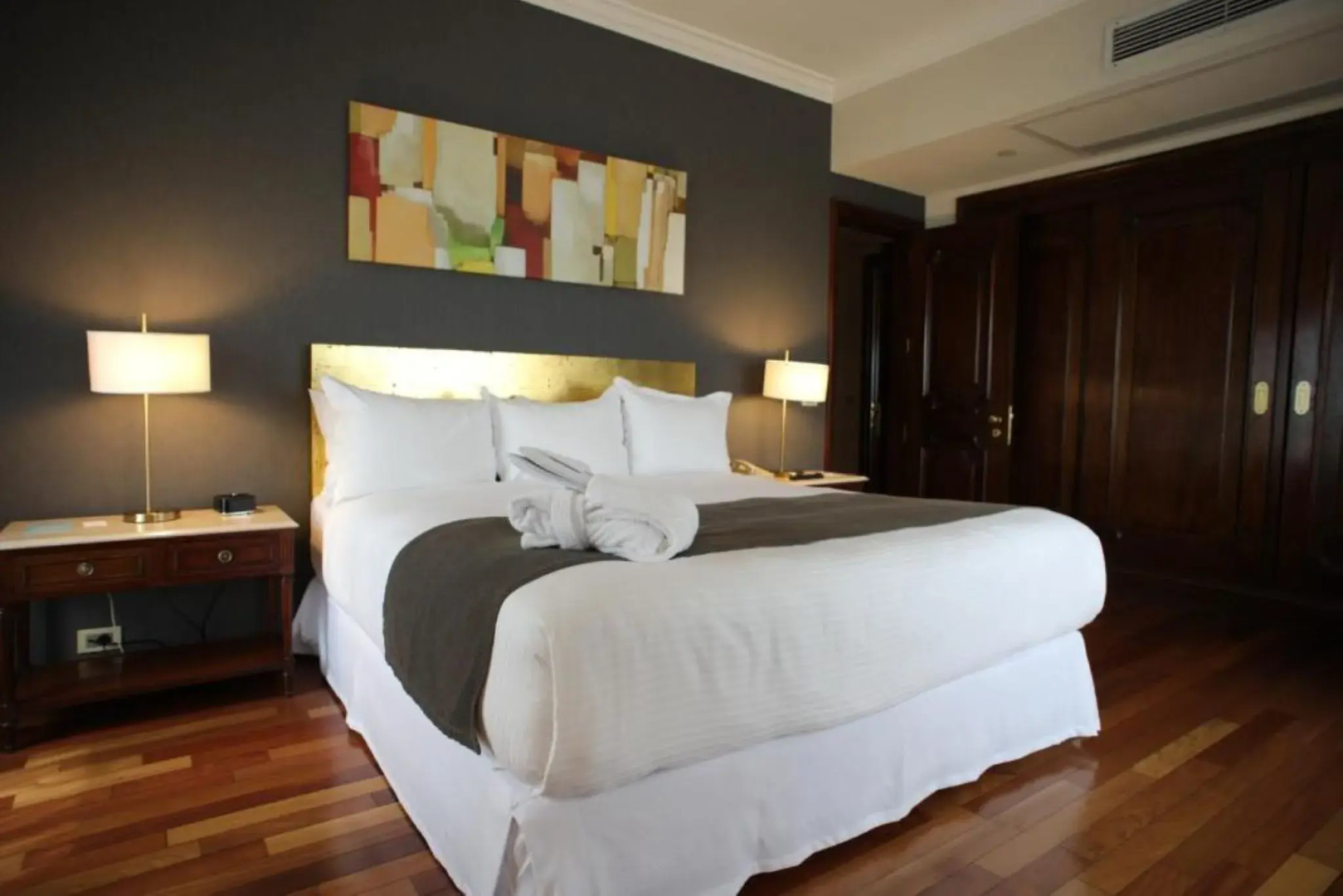 Radisson Montevideo Victoria Plaza Hotel