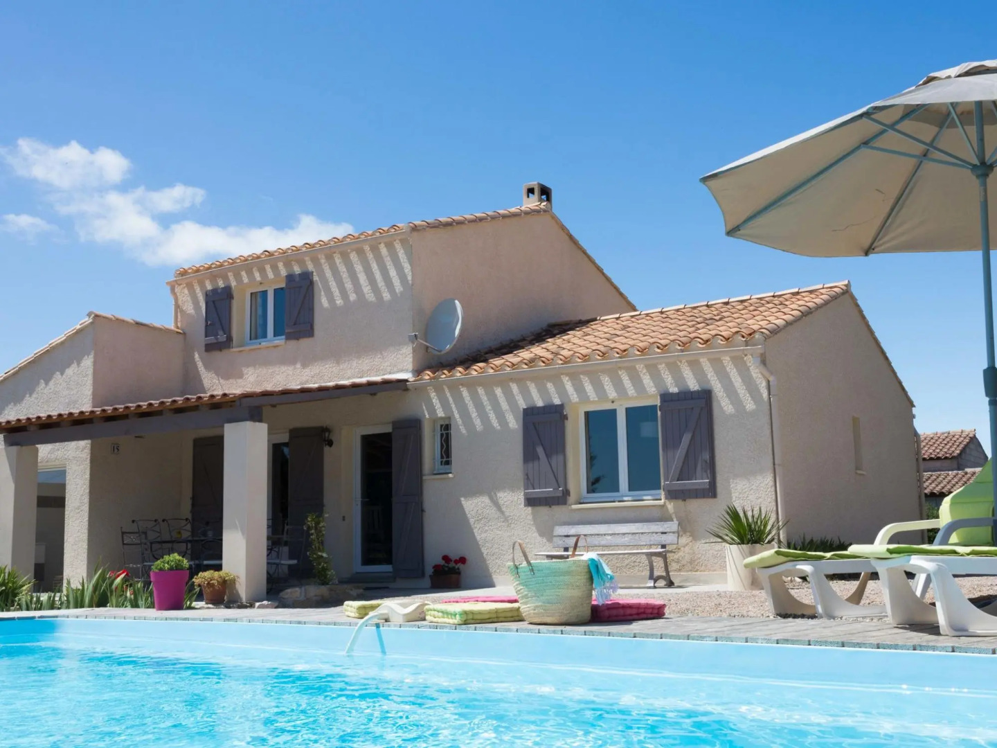 Spacious Villa, Plenty of Privacy, Private Swimming Pool Surrounded by Vineyards