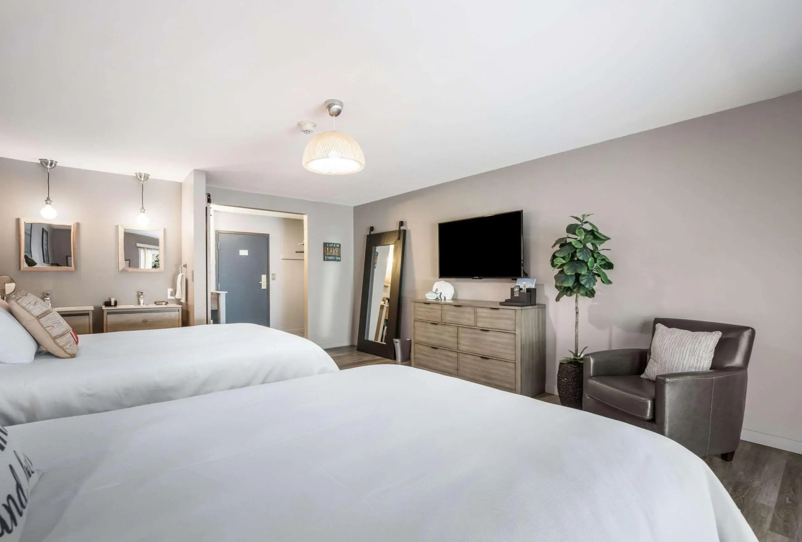 The Shore Club Wisconsin, an Ascend Collection Hotel