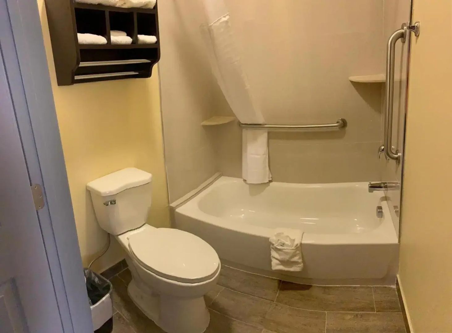 HomeStay Inn & Suites Edinburg