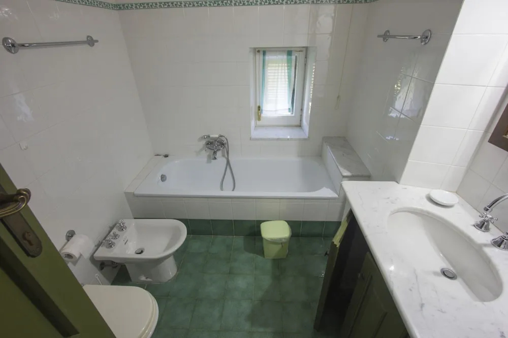 Coriana Apartments & Villas