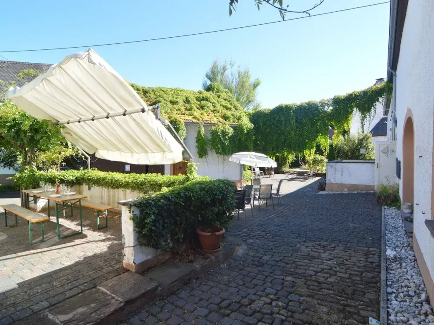 Apartment in Meisberg With In-house Catering