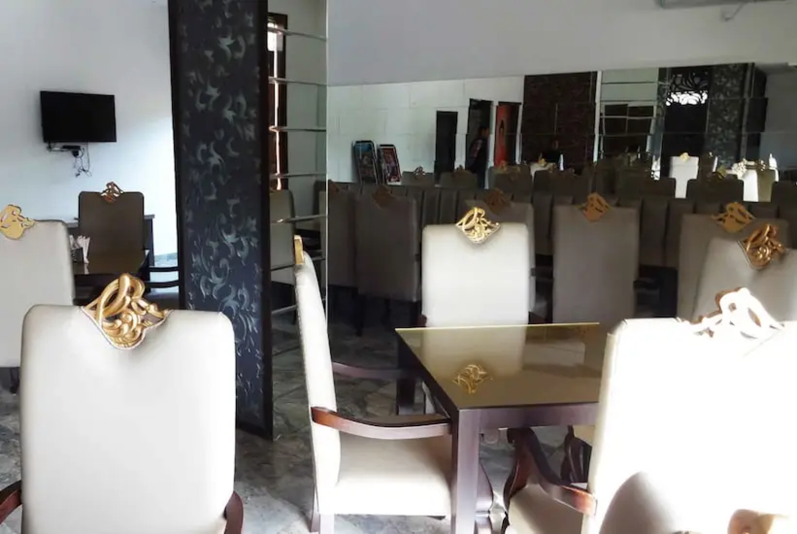 Hotel Kangra Rodeway Inn