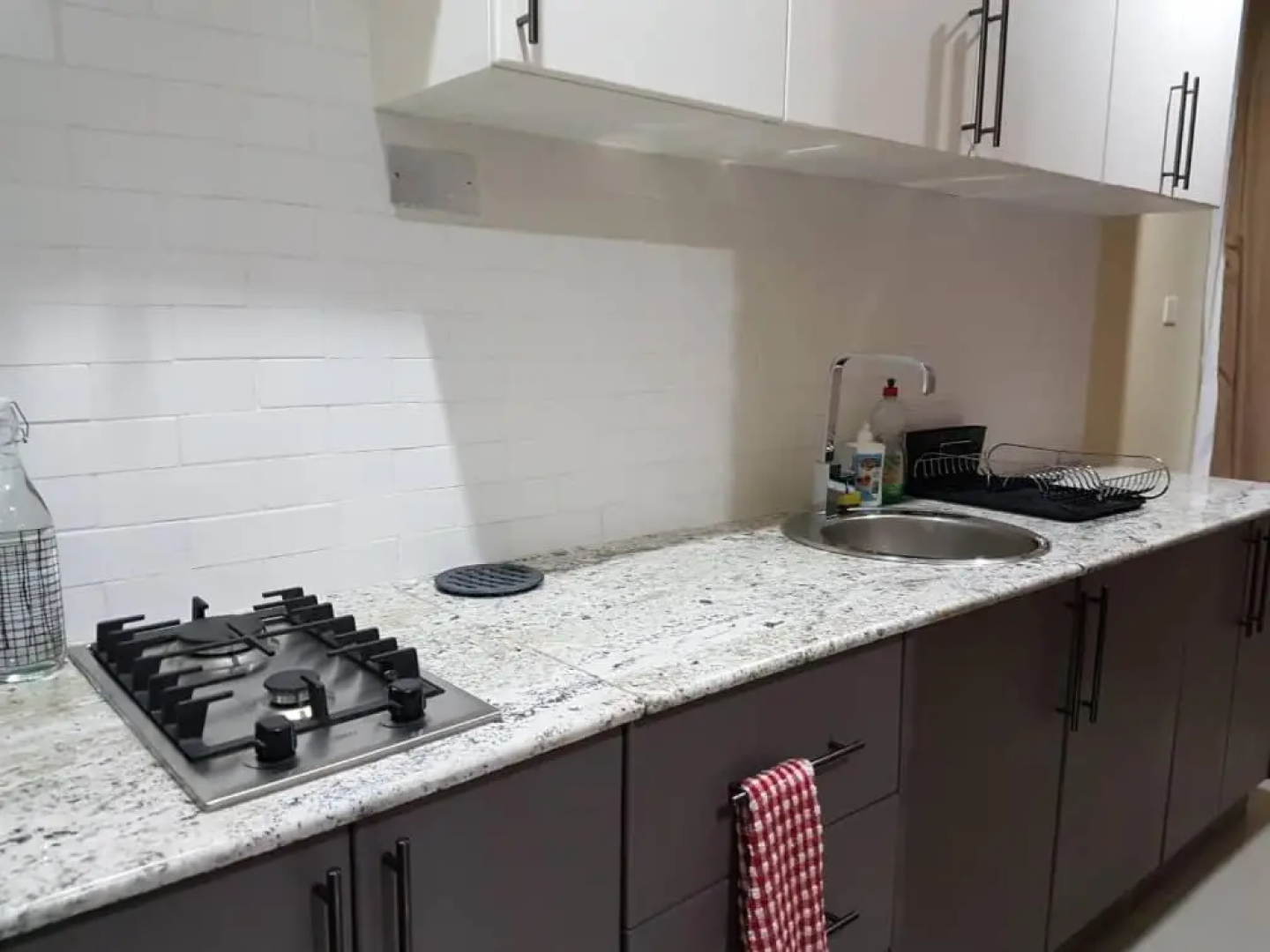 InstaHomes by Tru - Hillside Suite