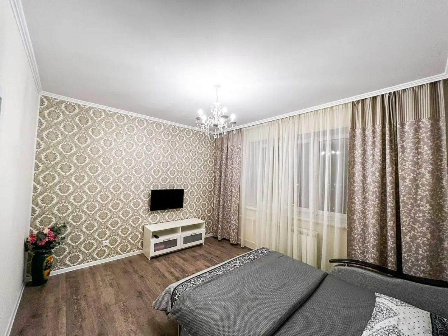 AlexHome (АлексХоум) на улице Алексея Короткова 1