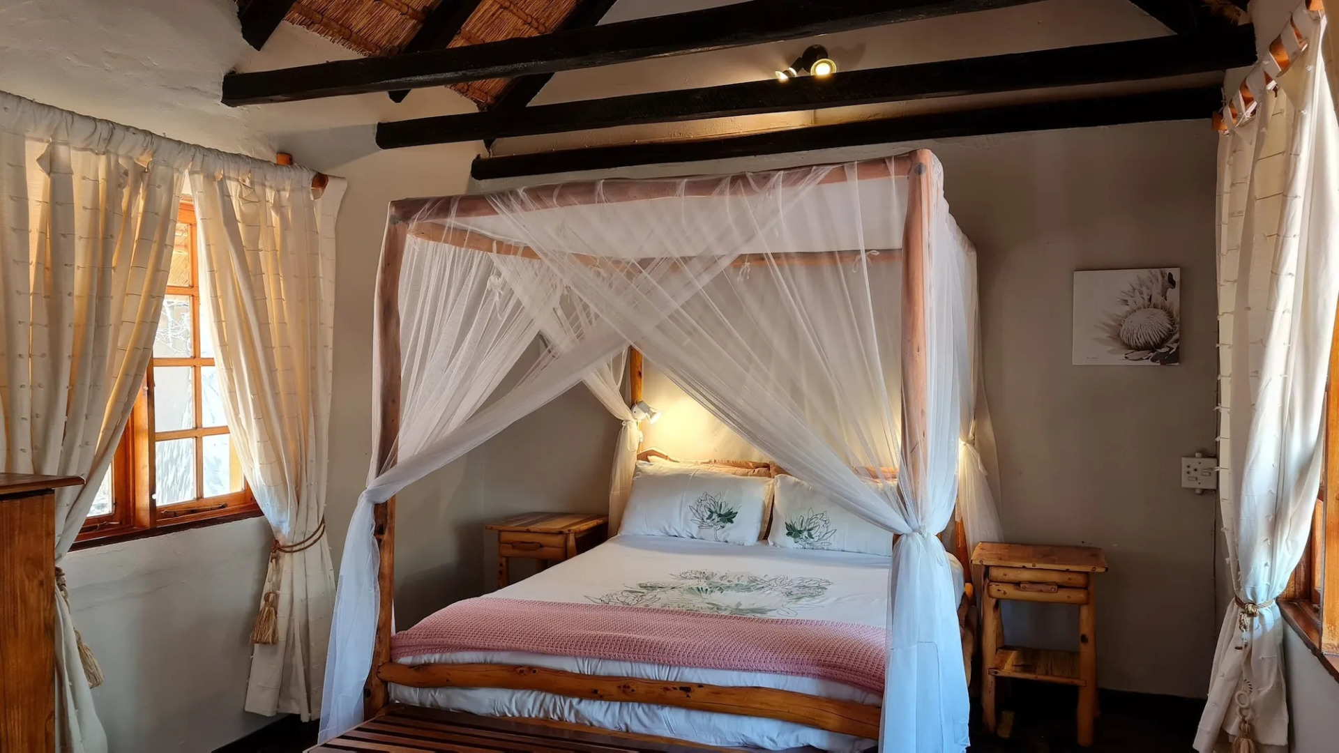 Thornhill Safari Lodge