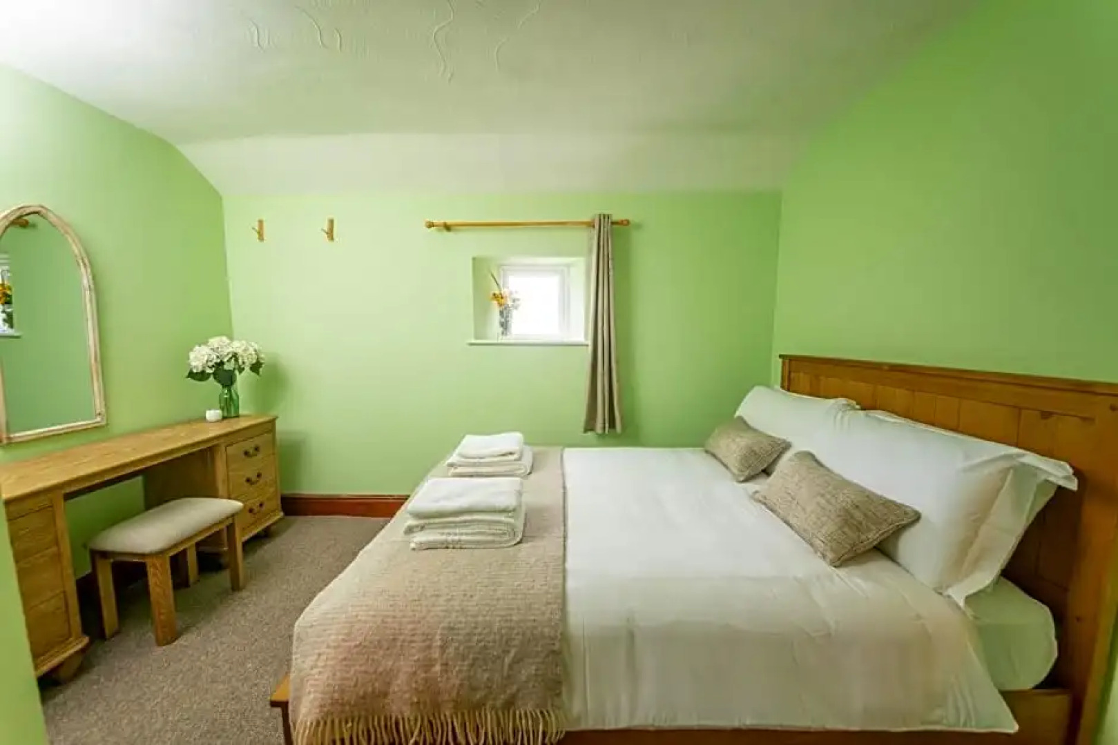 Rising Sun Pub, Restaurant and Room