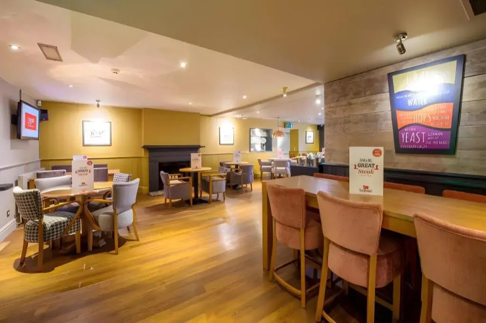 Premier Inn St. Neots - Colmworth Park