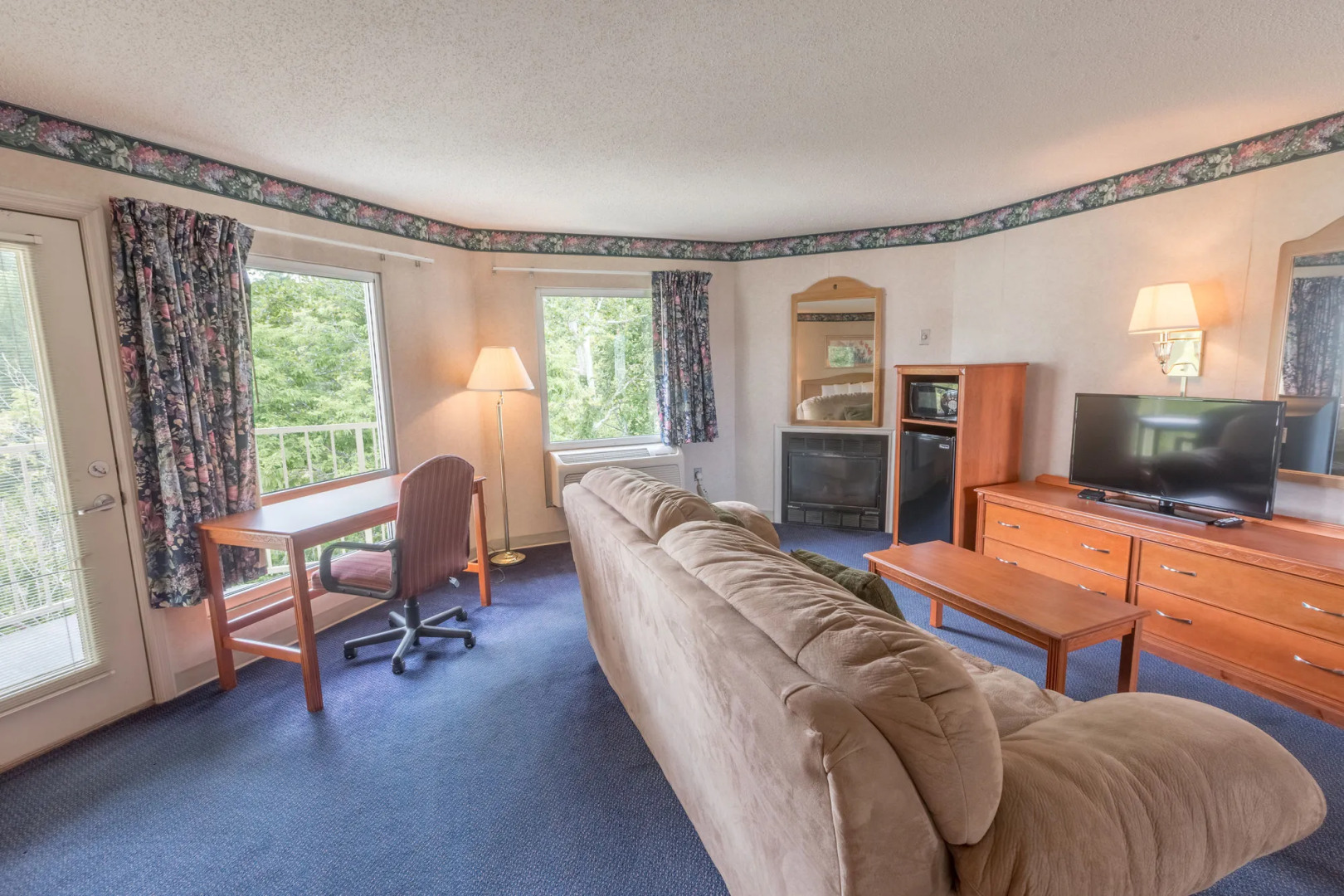 Twin Mountain Inn & Suites