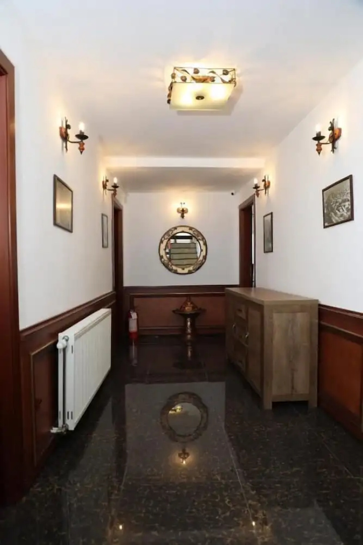 Bruti Hotel