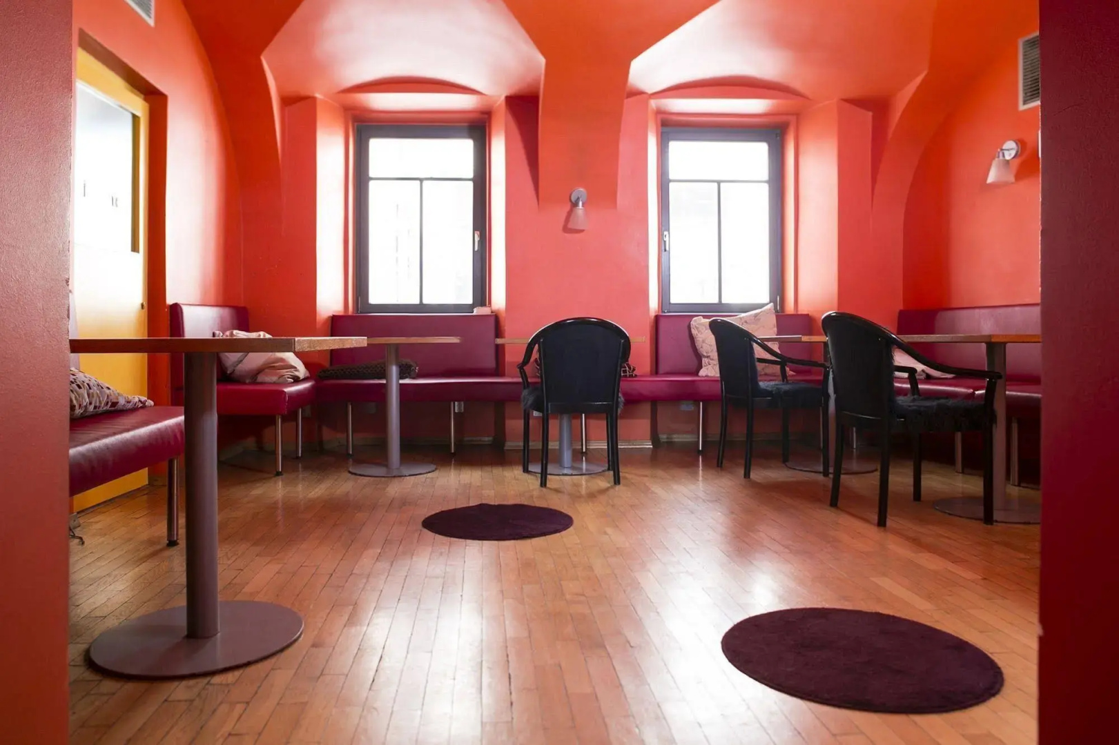 Cukrarna Hostel