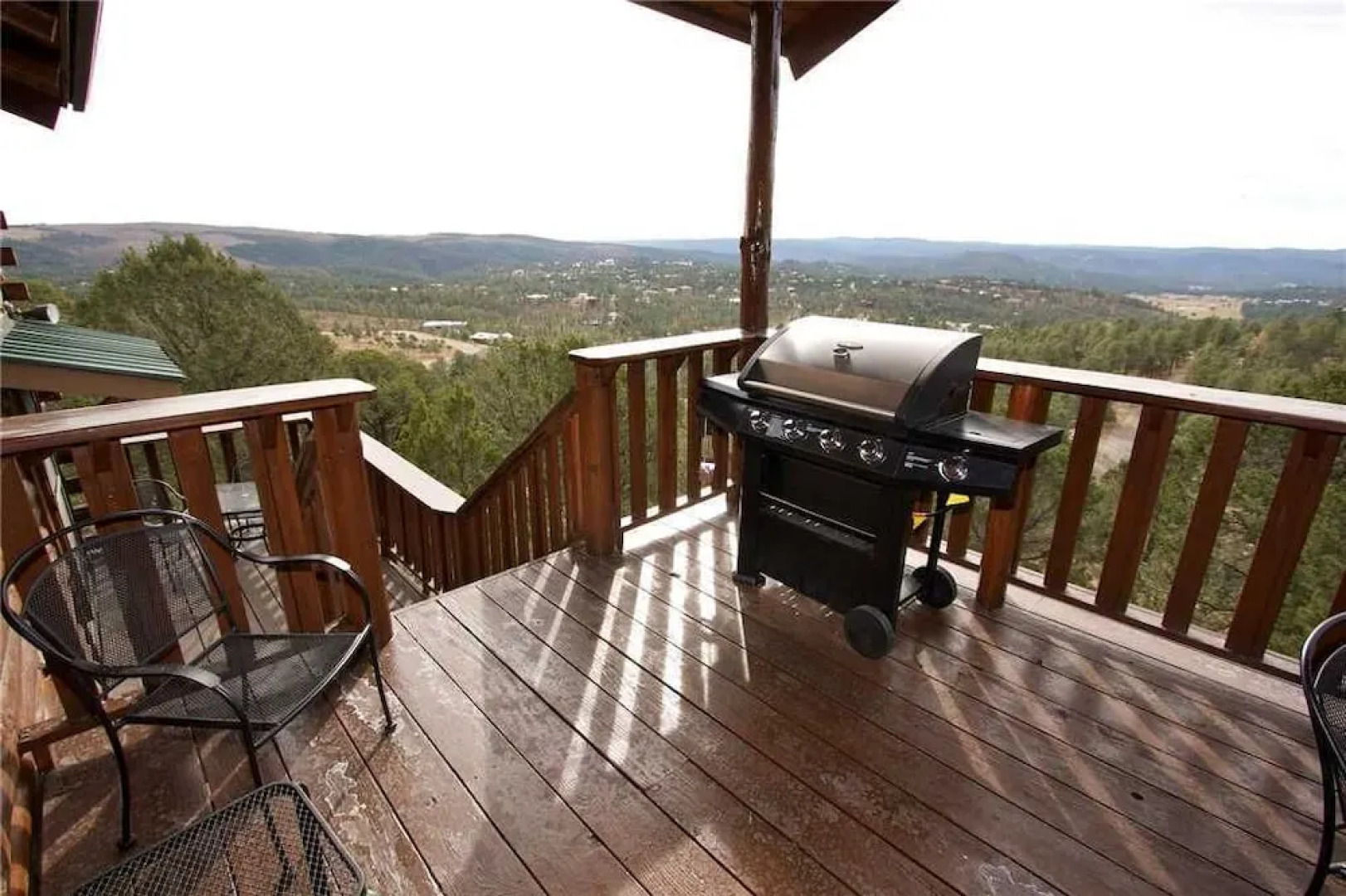 Buena Vida - Three Bedroom Cabin with Hot Tub