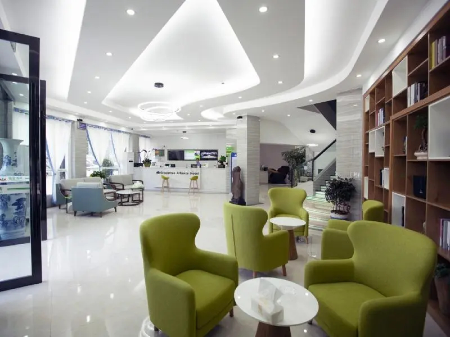 GreenTree Alliance Southwest Xingyi City Magic East Road Hotel