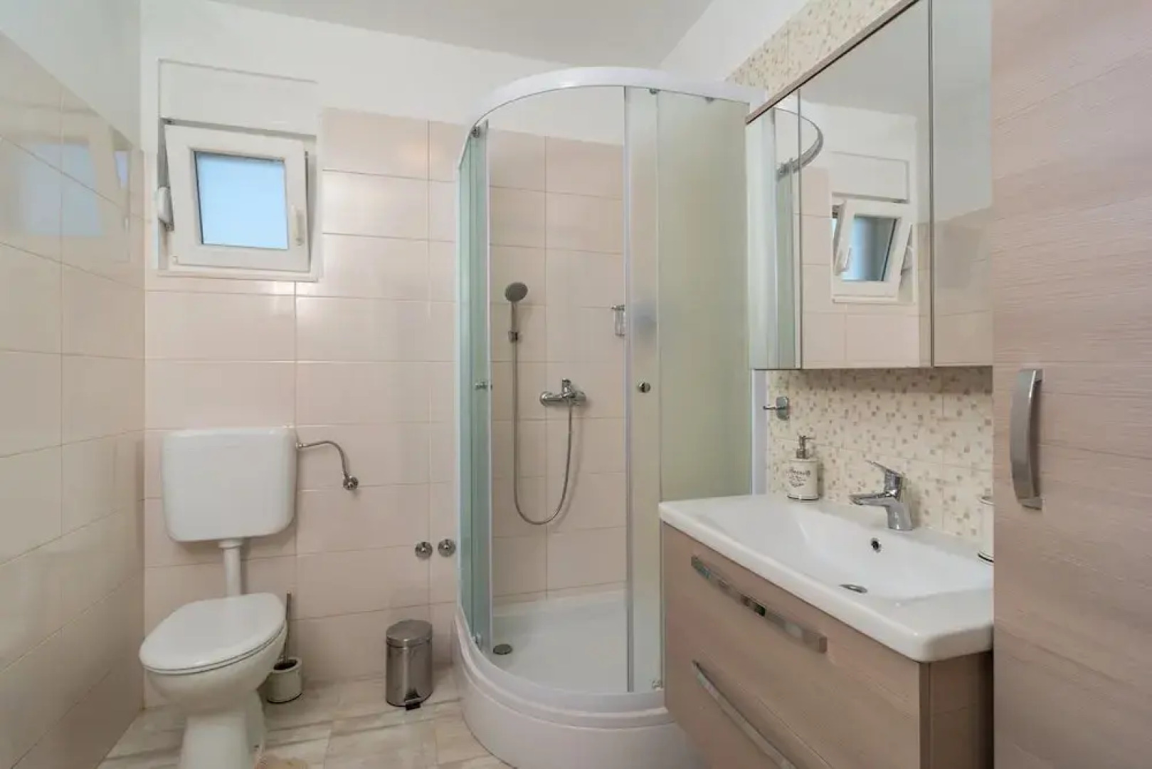 Slobodna - 20 From Beach - H