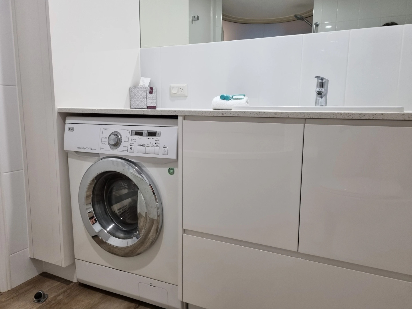 Grand Palais Boolarong Beachside Resort