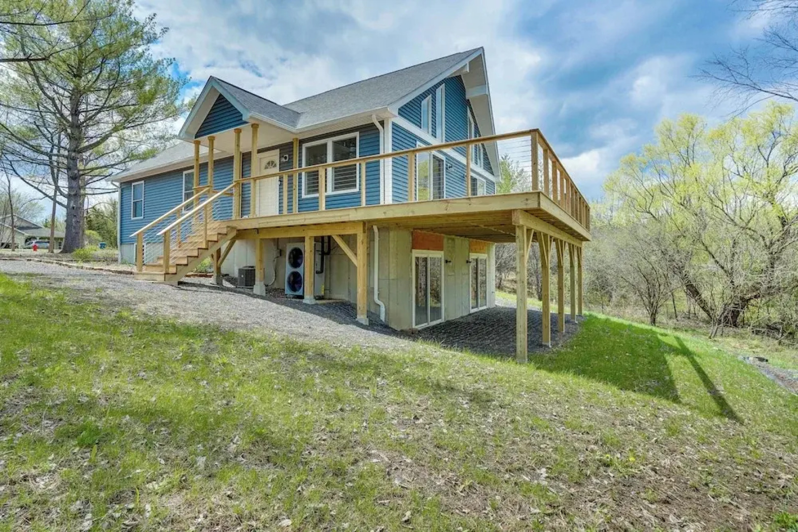 Sleepy Hollow Lake Home w/ Deck, Pool Access!