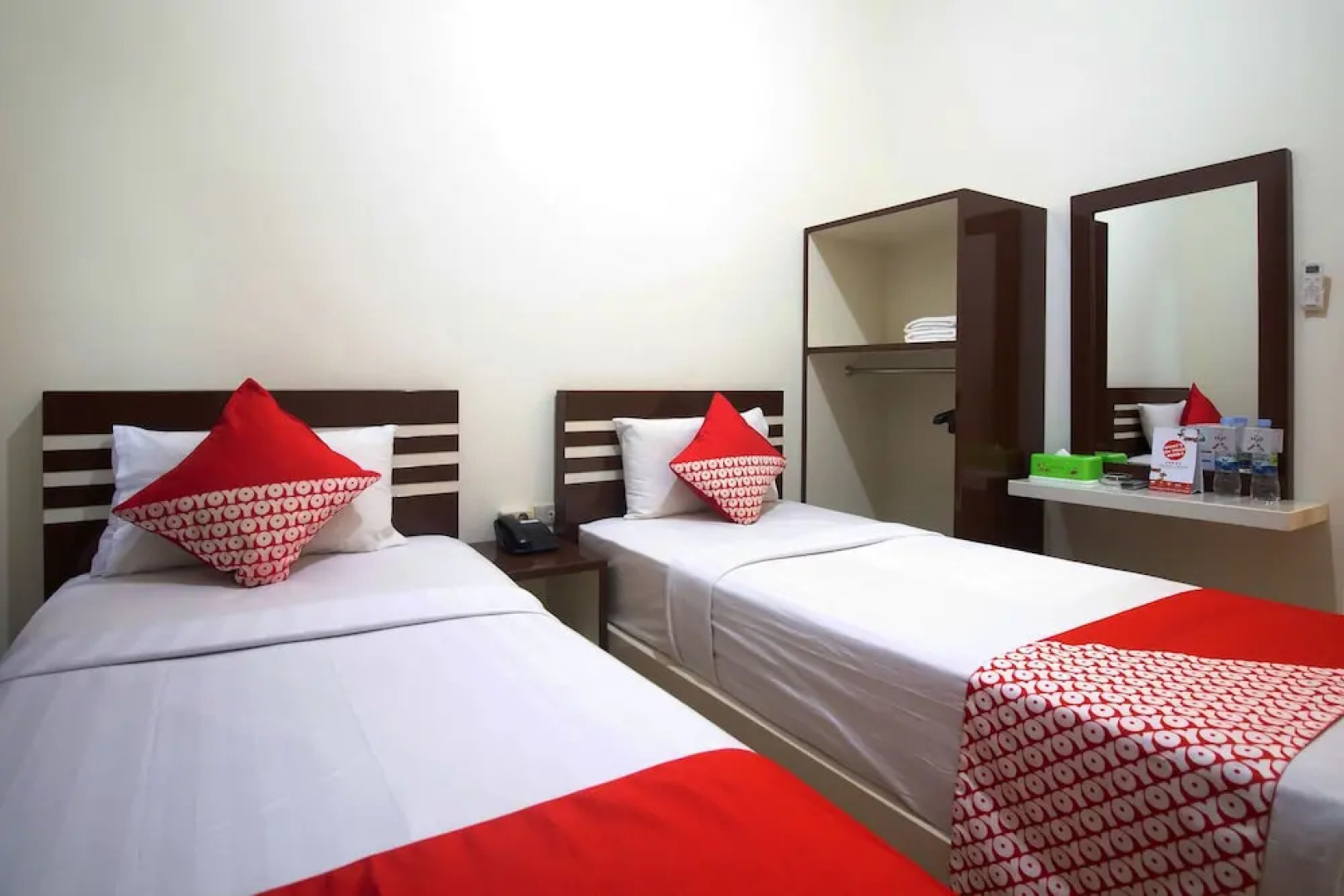 OYO 765 Wisma Andalas Asri Syariah