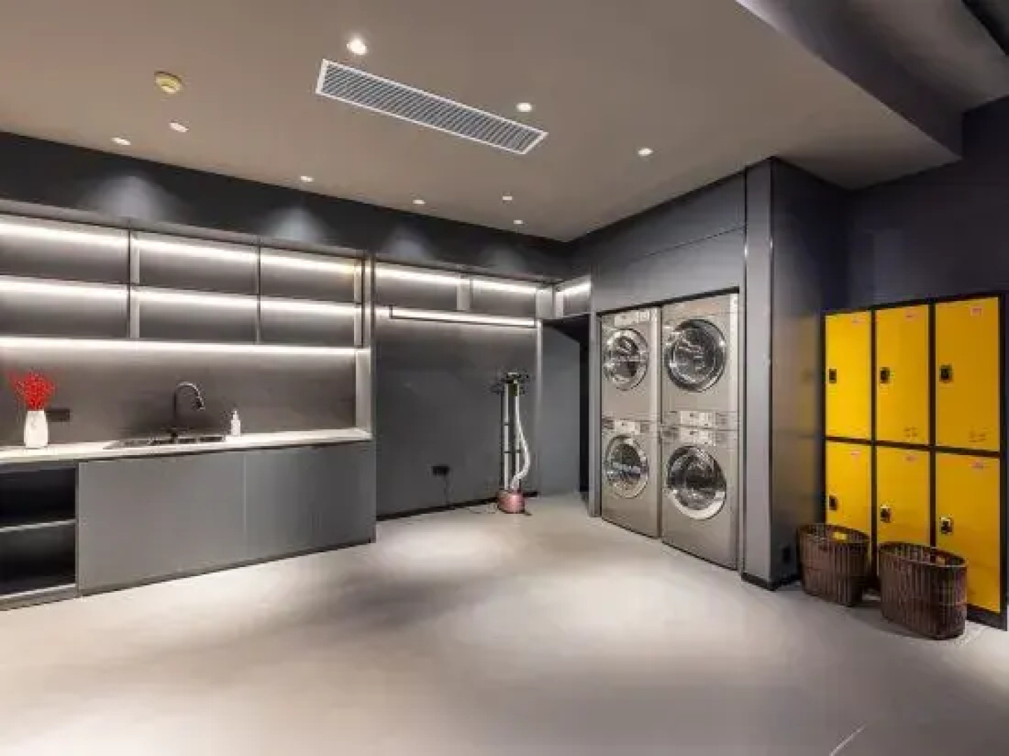 Ibis Hotel (Qiannan Xuchang Guan'egou Branch)