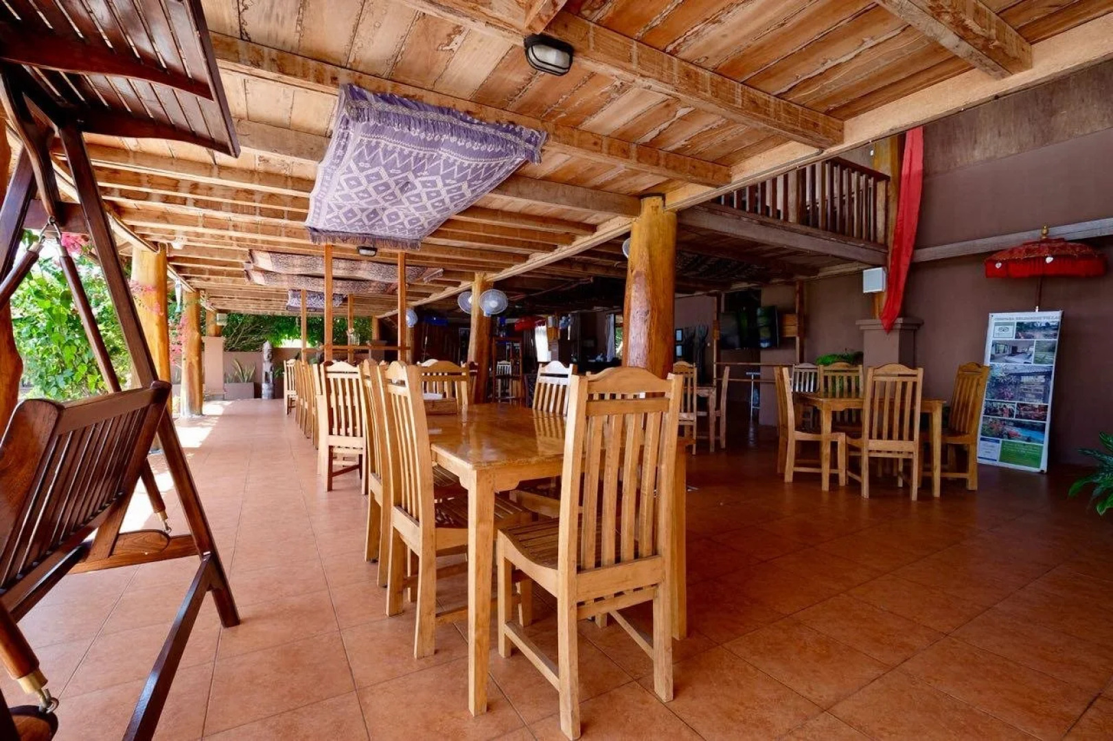 Mario Hotel and Cafe