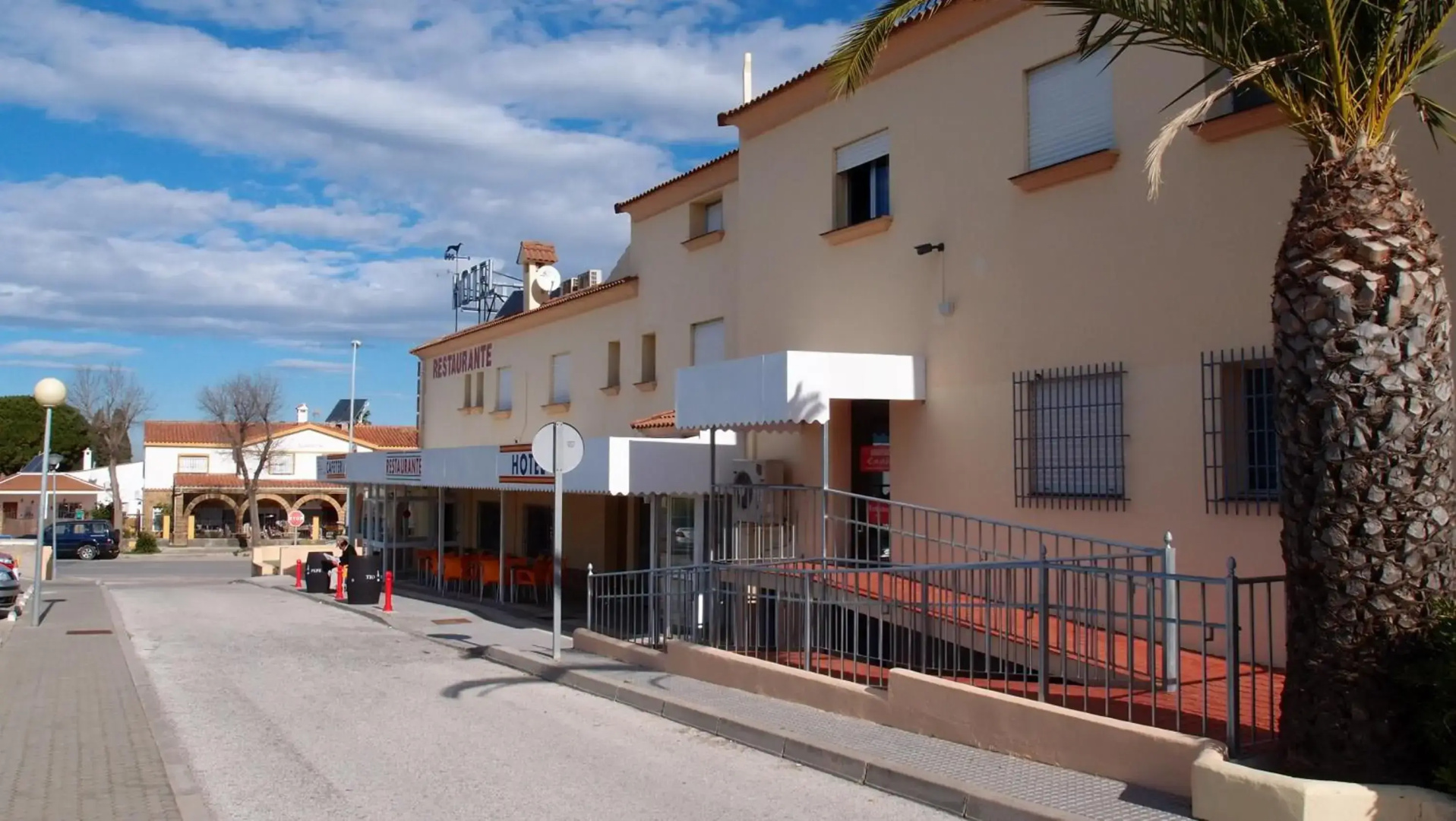 Hotel Catalán