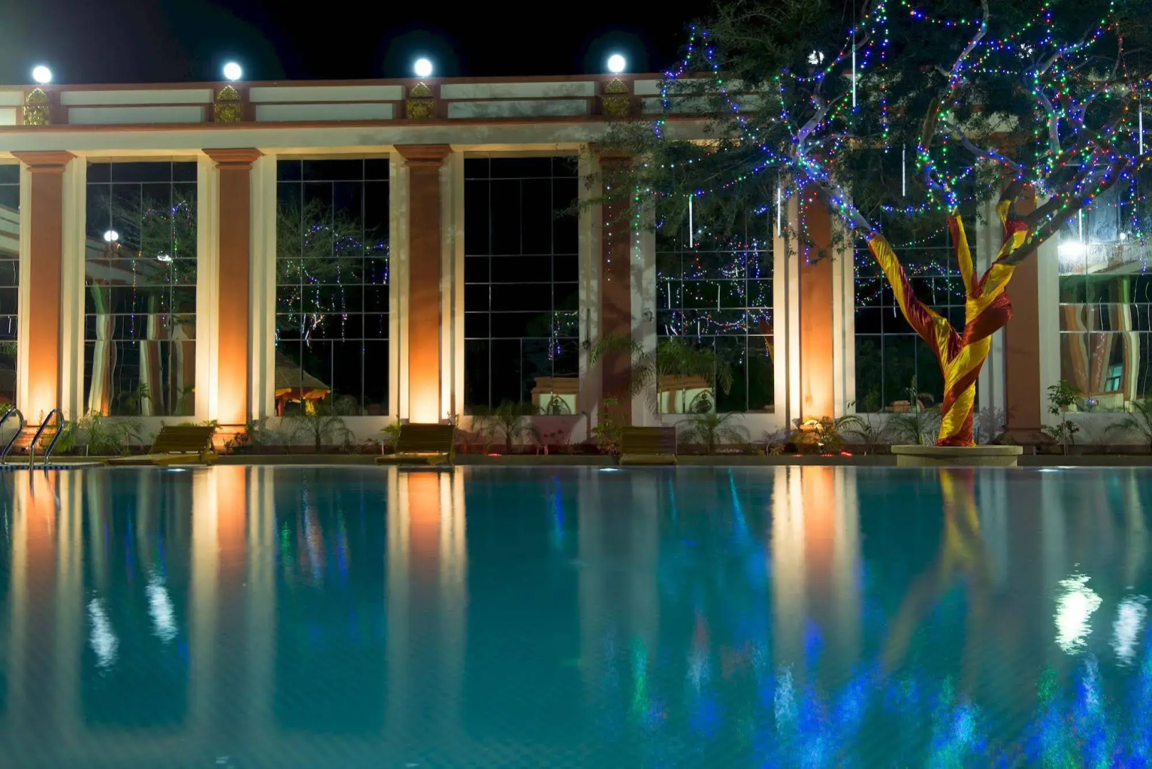 Su Tine San Royal Palace Hotel