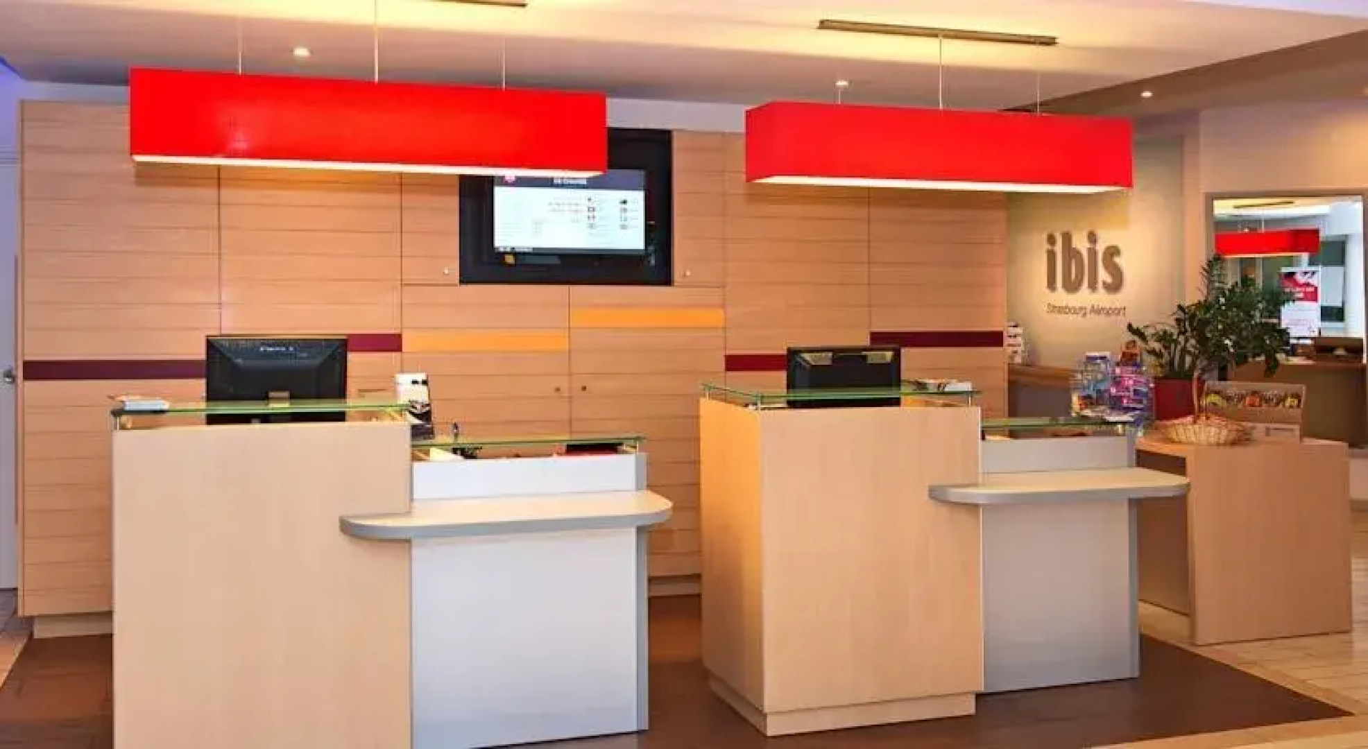 Hotel ibis Strasbourg Aeroport Le Zenith