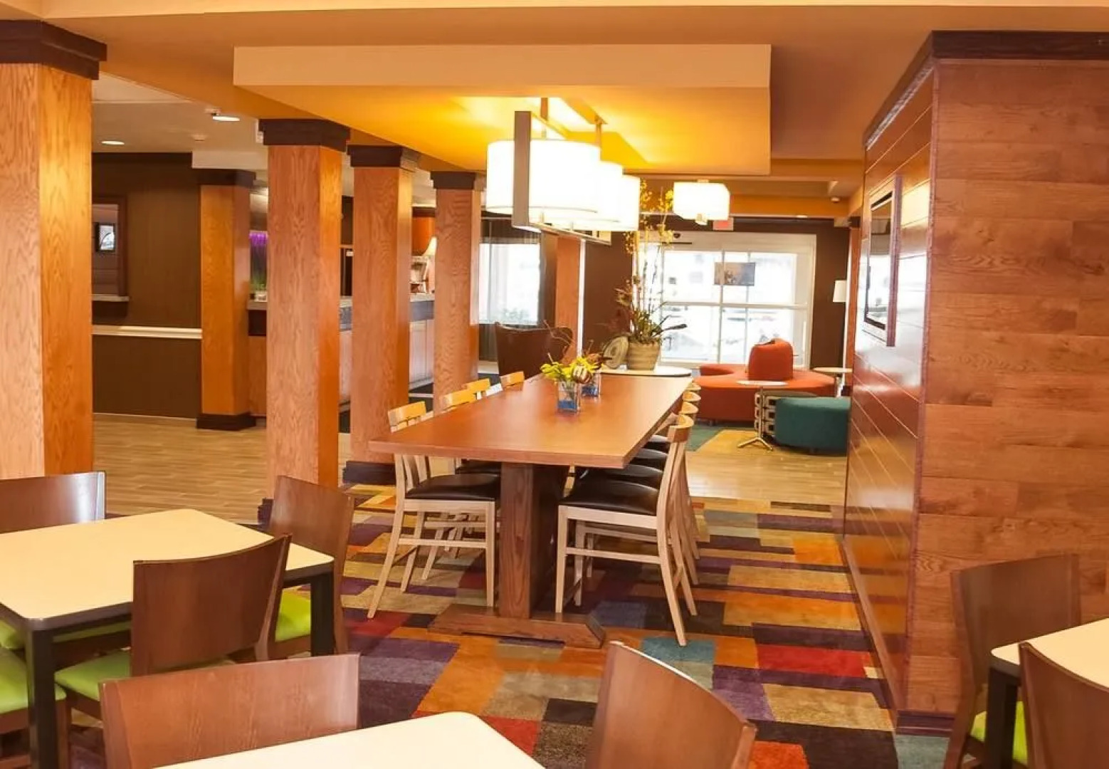 Comfort Inn & Suites South Akron