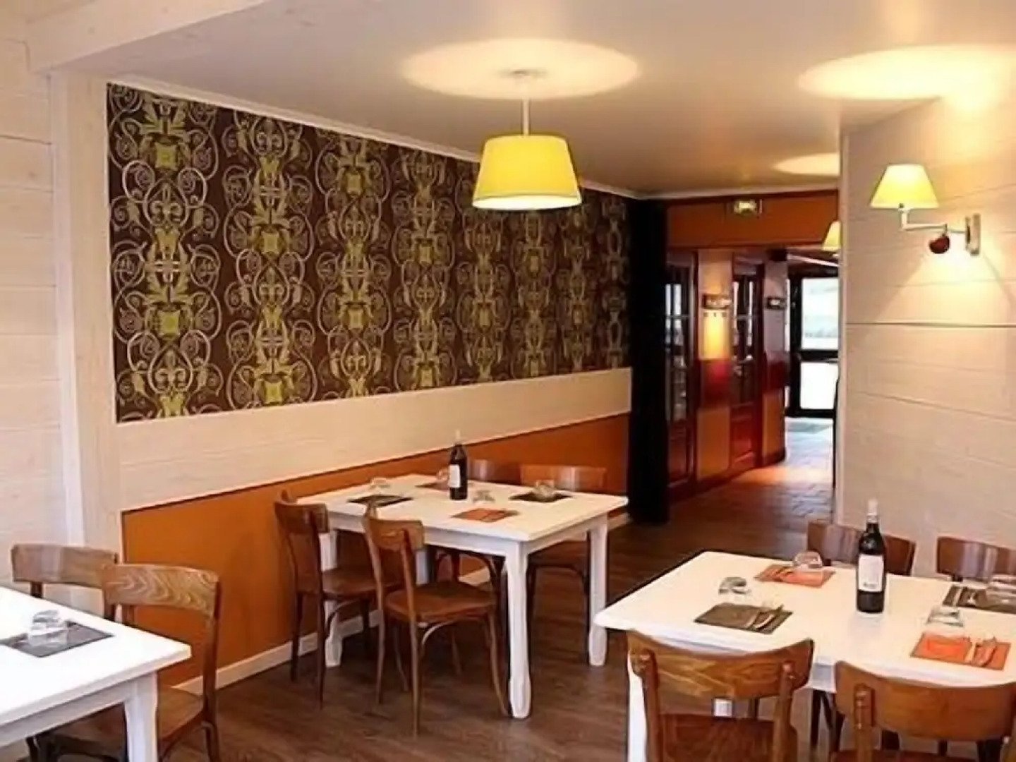 Les Provinciales Hotel & Restaurent