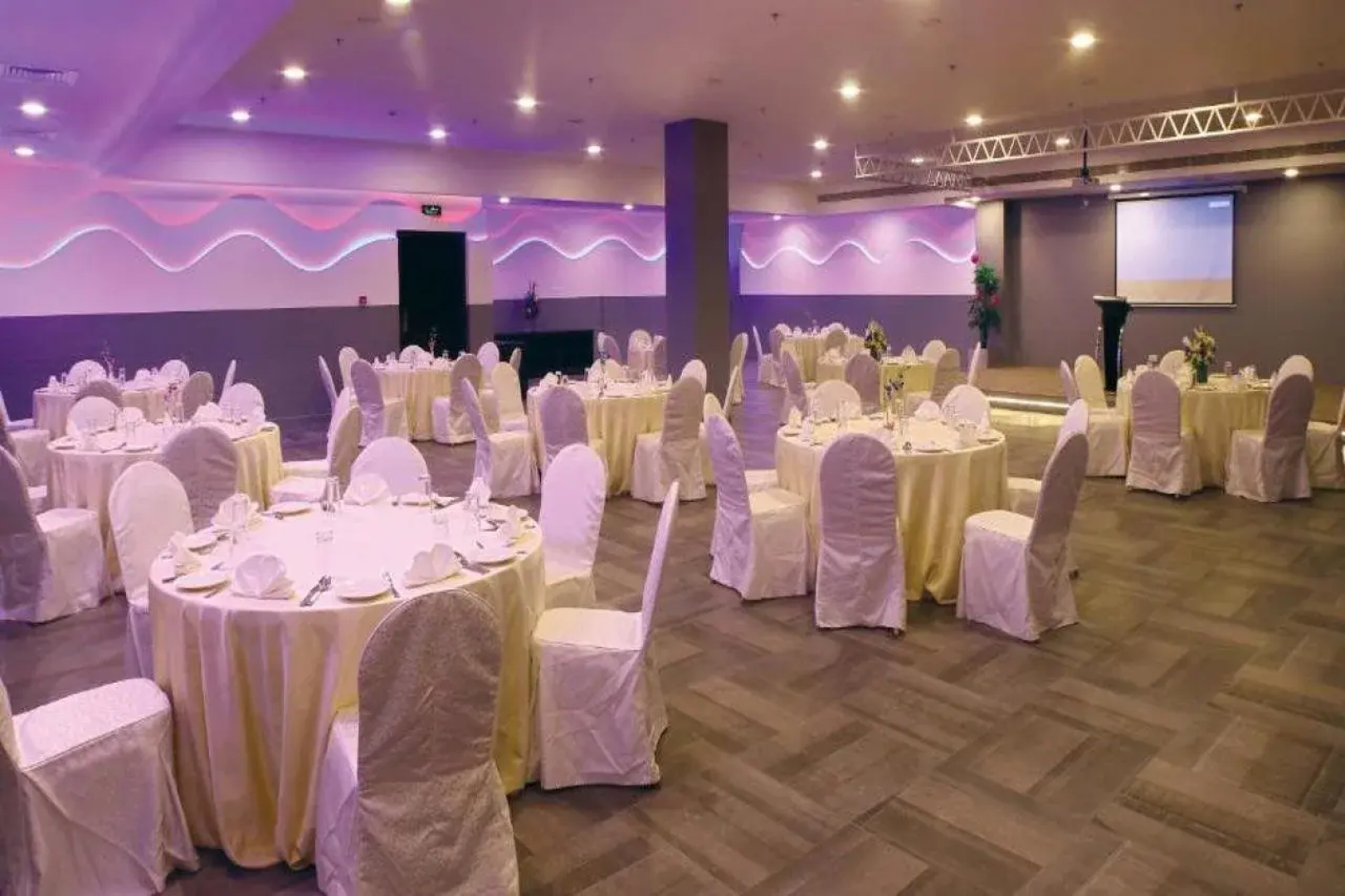Park Regis Lotus Hotel