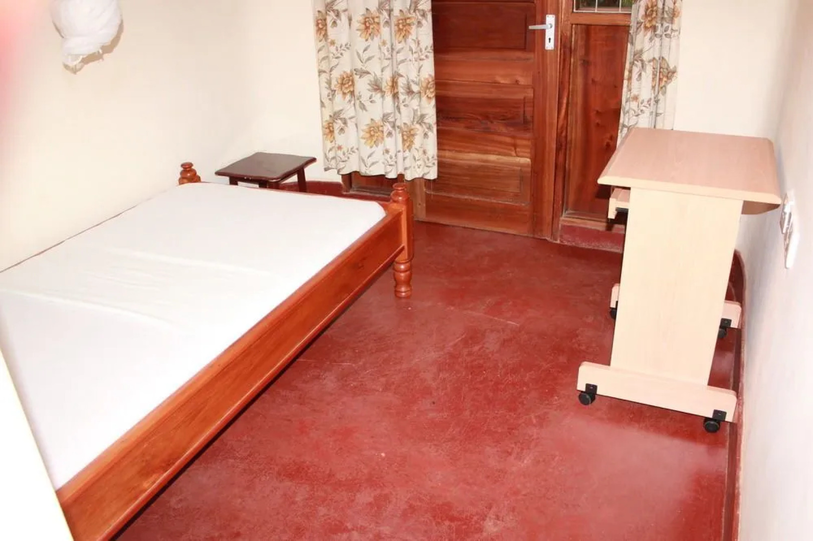 The Pink Daisy Bed and Breakfast