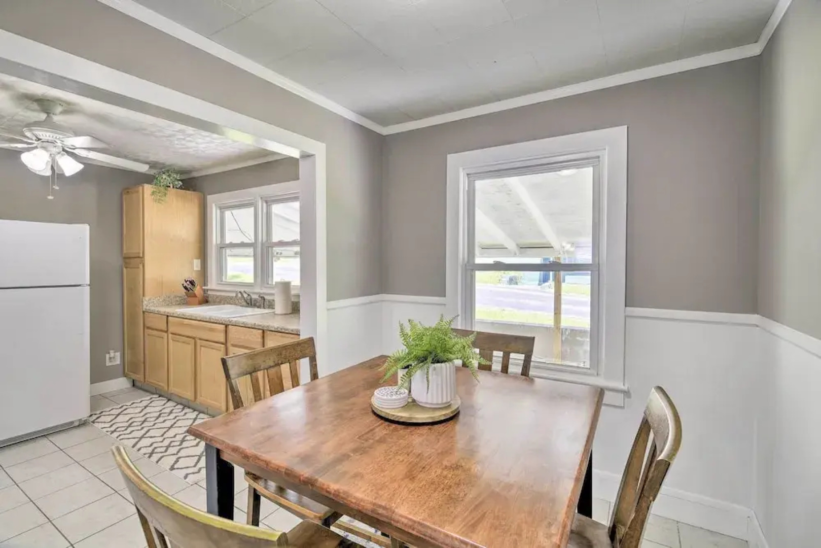 Cozy Cottage Near Dtwn Dining, Walk to Casino