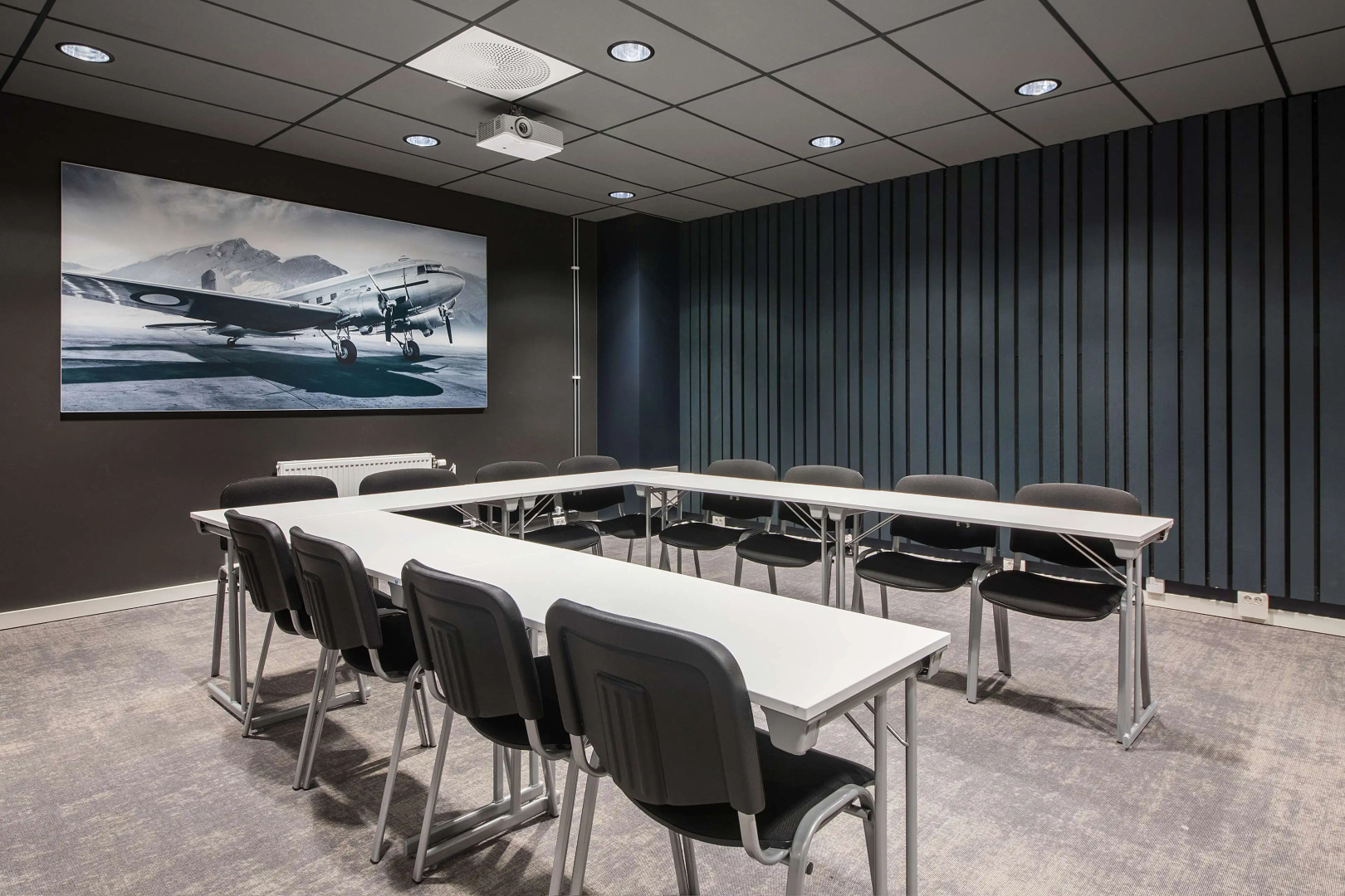 Park Inn by Radisson Oslo Airport Hotel West