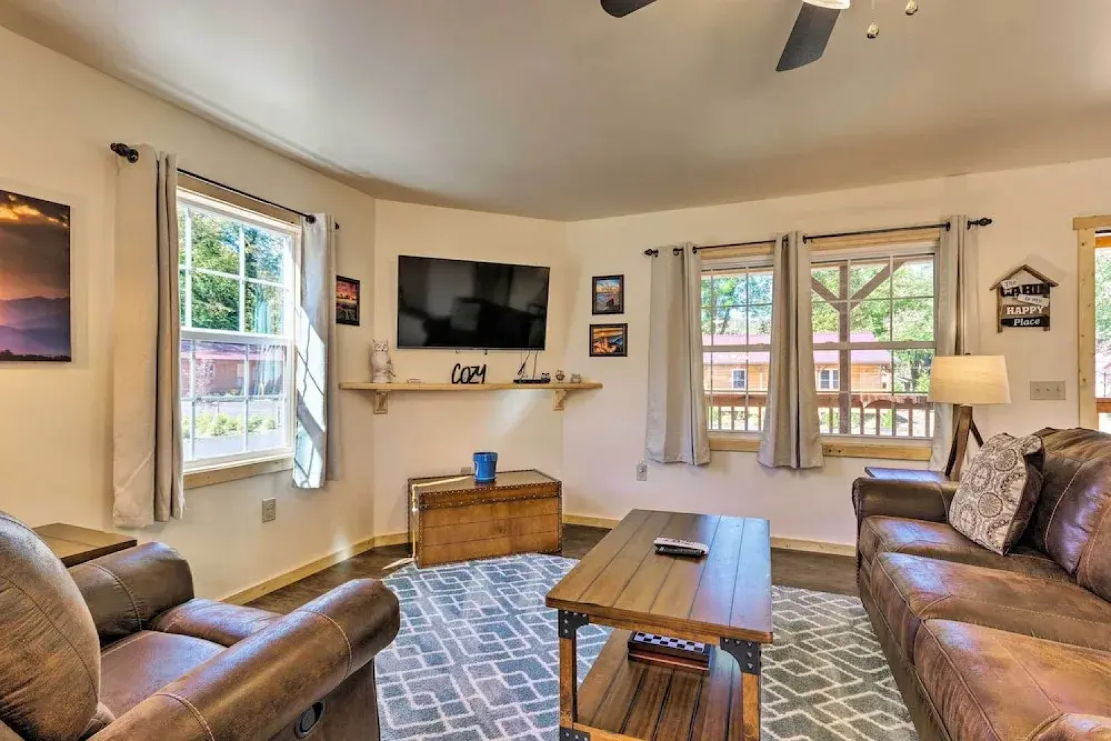 5 Mi to Dtwn: Bryson City Cabin w/ Resort Perks!