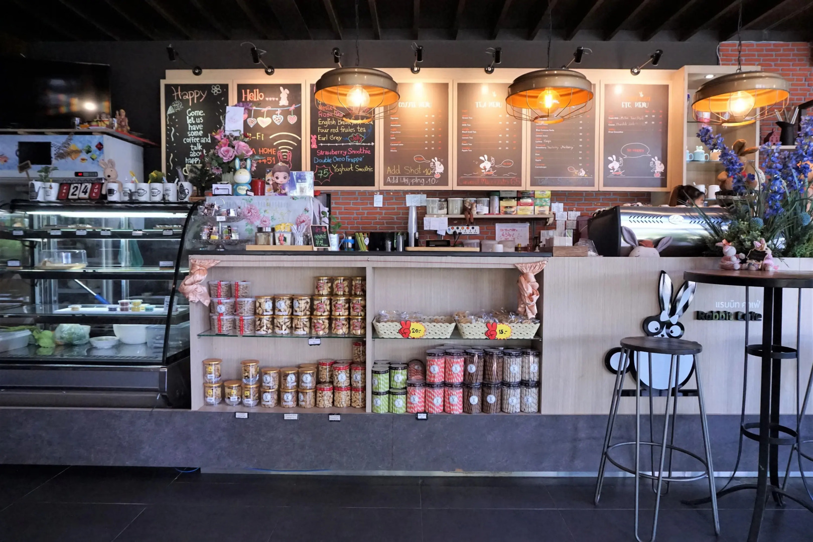 Papa's Home and Rabbit cafe