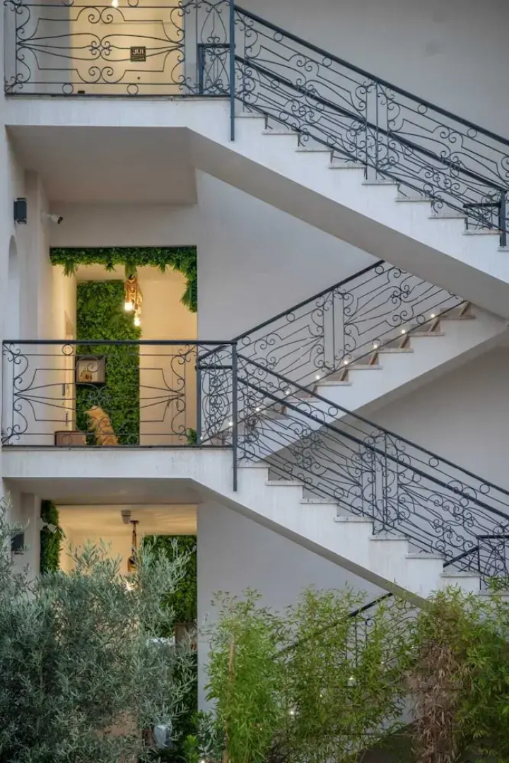 Viroga suite apartments