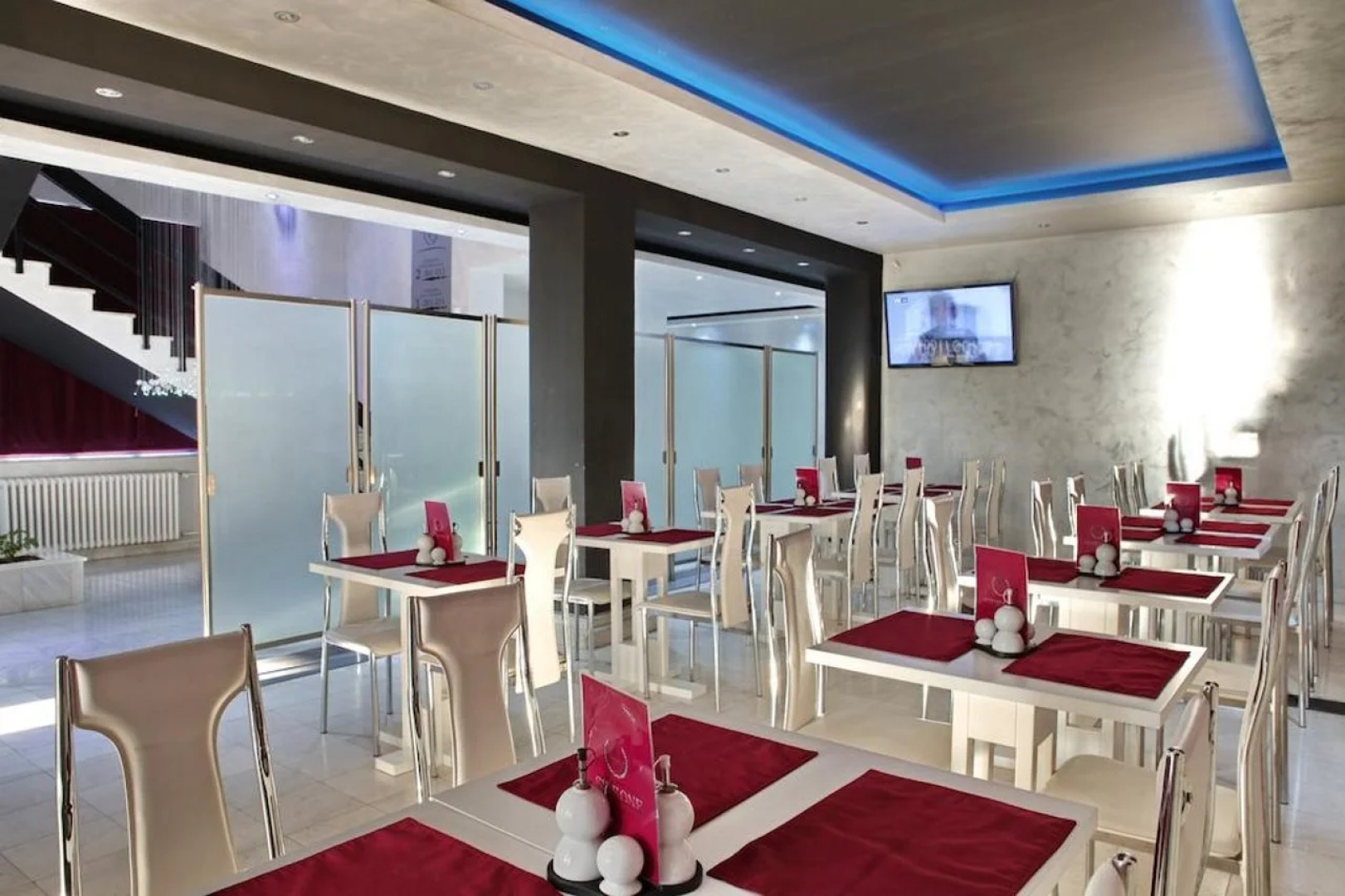 Side One Design Hotel