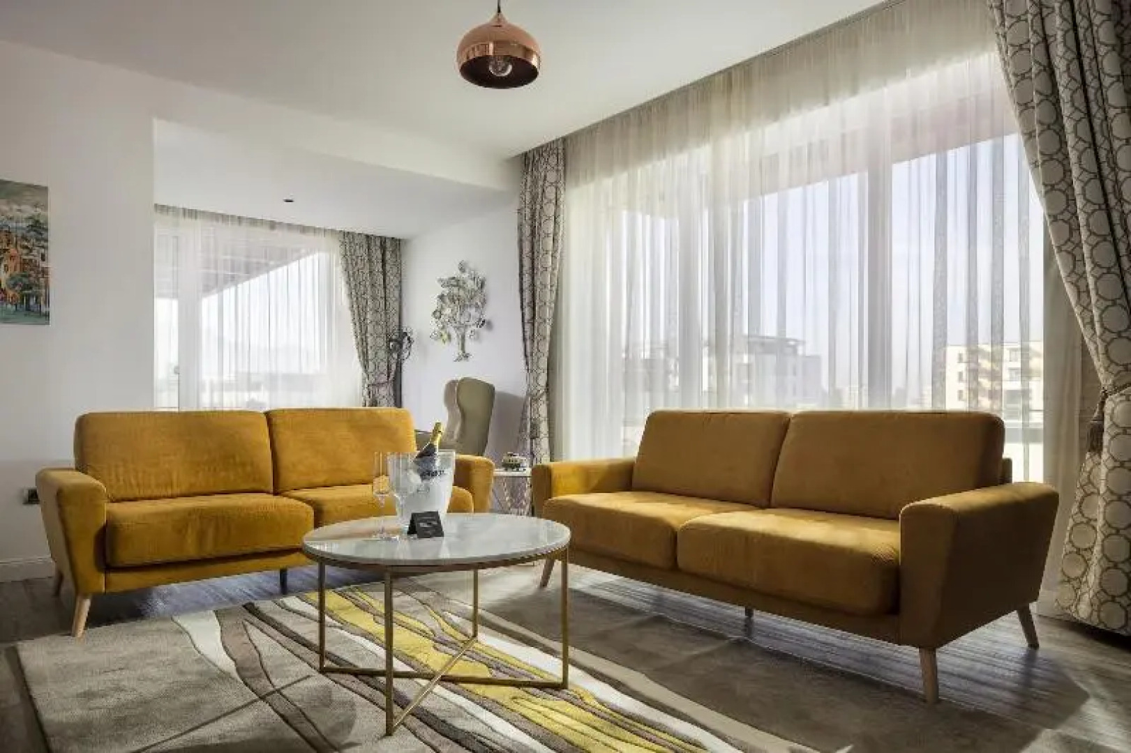 Kanopian Penthouse Hotel