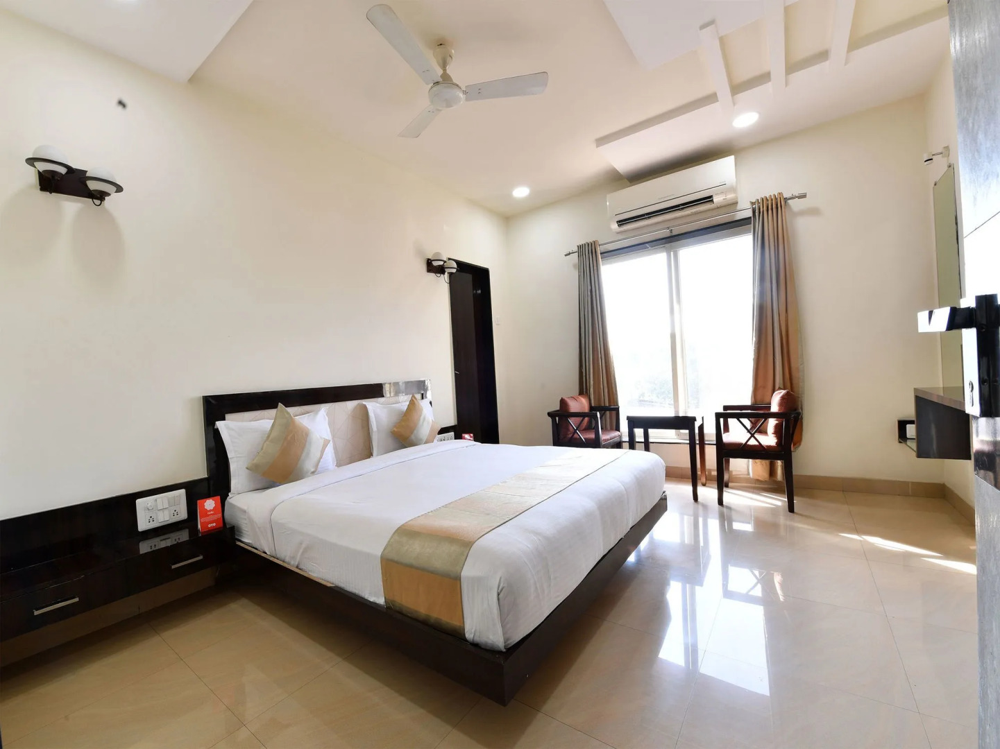 Capital O 4155 Hotel The Sudesh