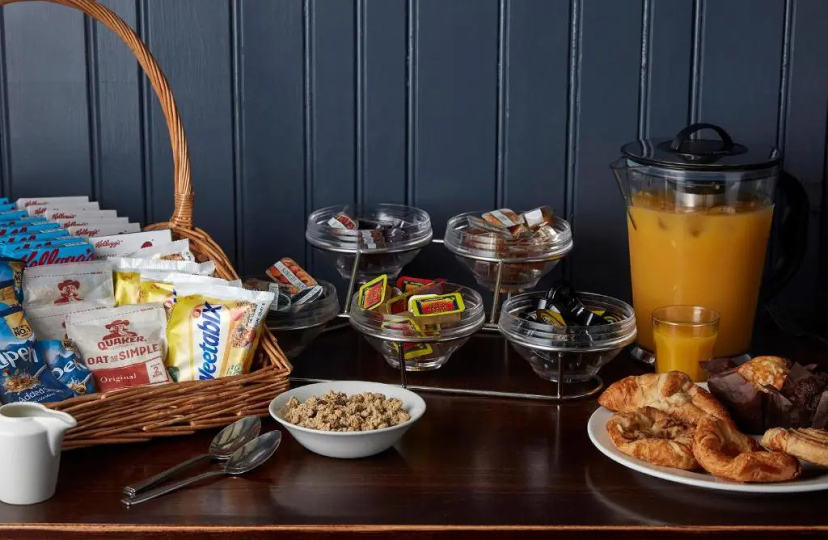 The Wee Waif Reading by Greene King Inns