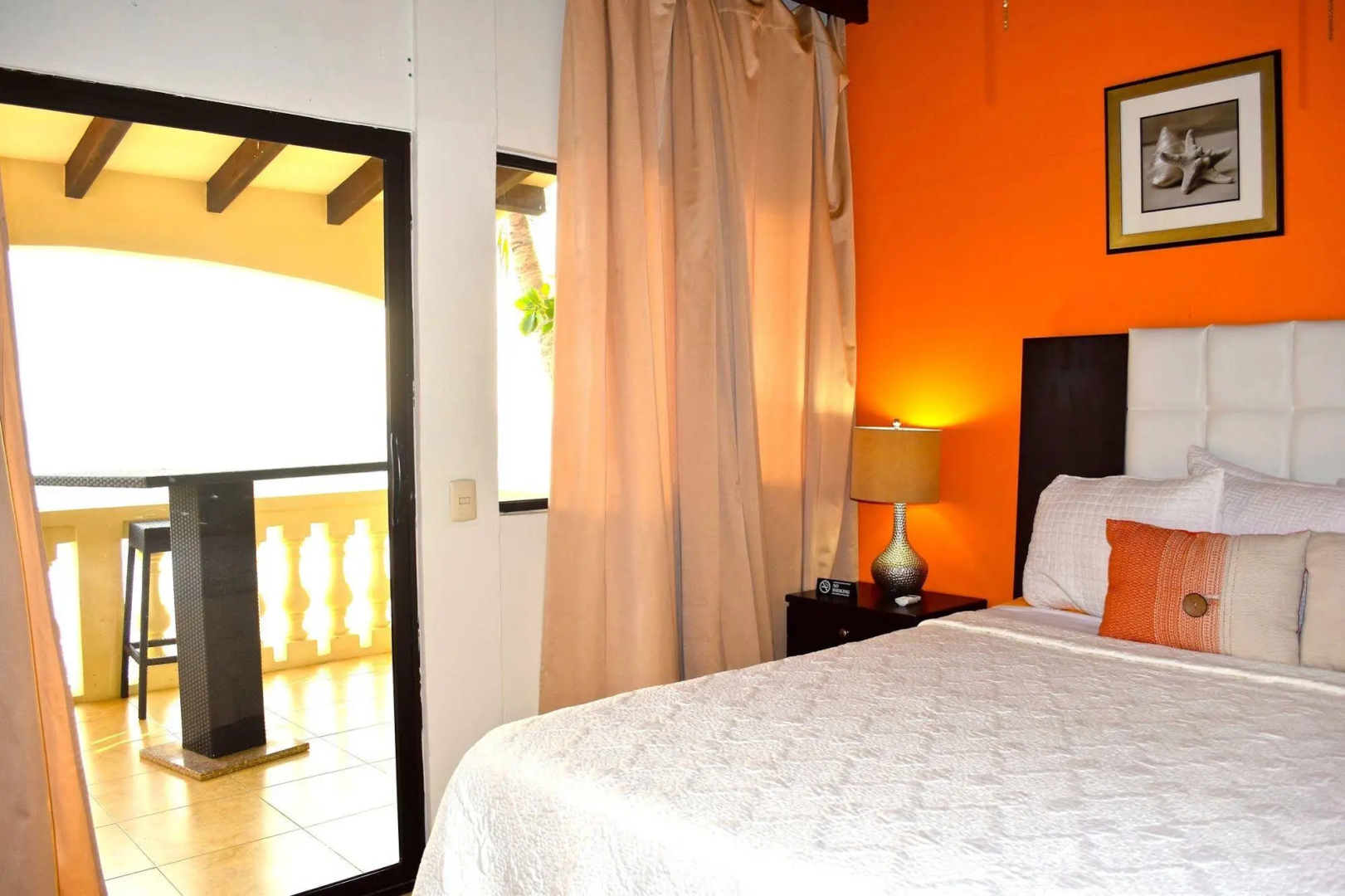 Vista Las Olas Surf Resort