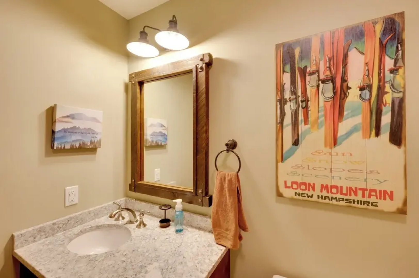 Lincoln Condo w/ Balcony & View < 2 Mi to Loon Mtn