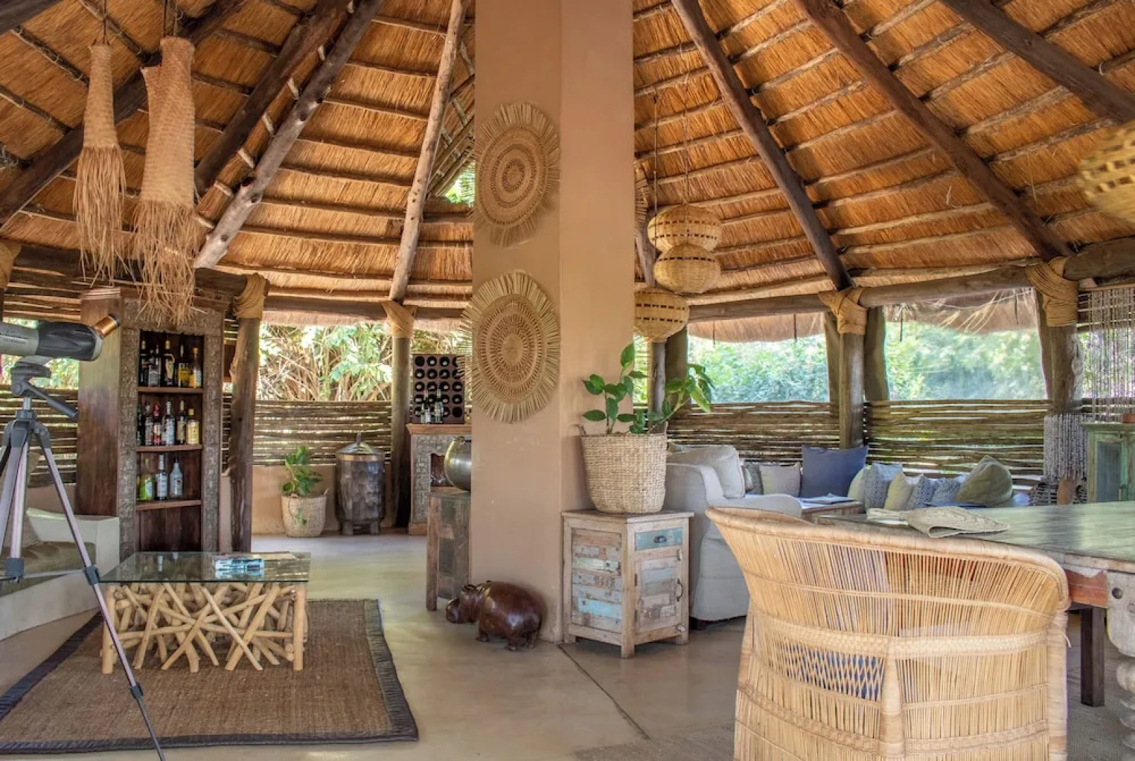 Sindabezi Island Camp