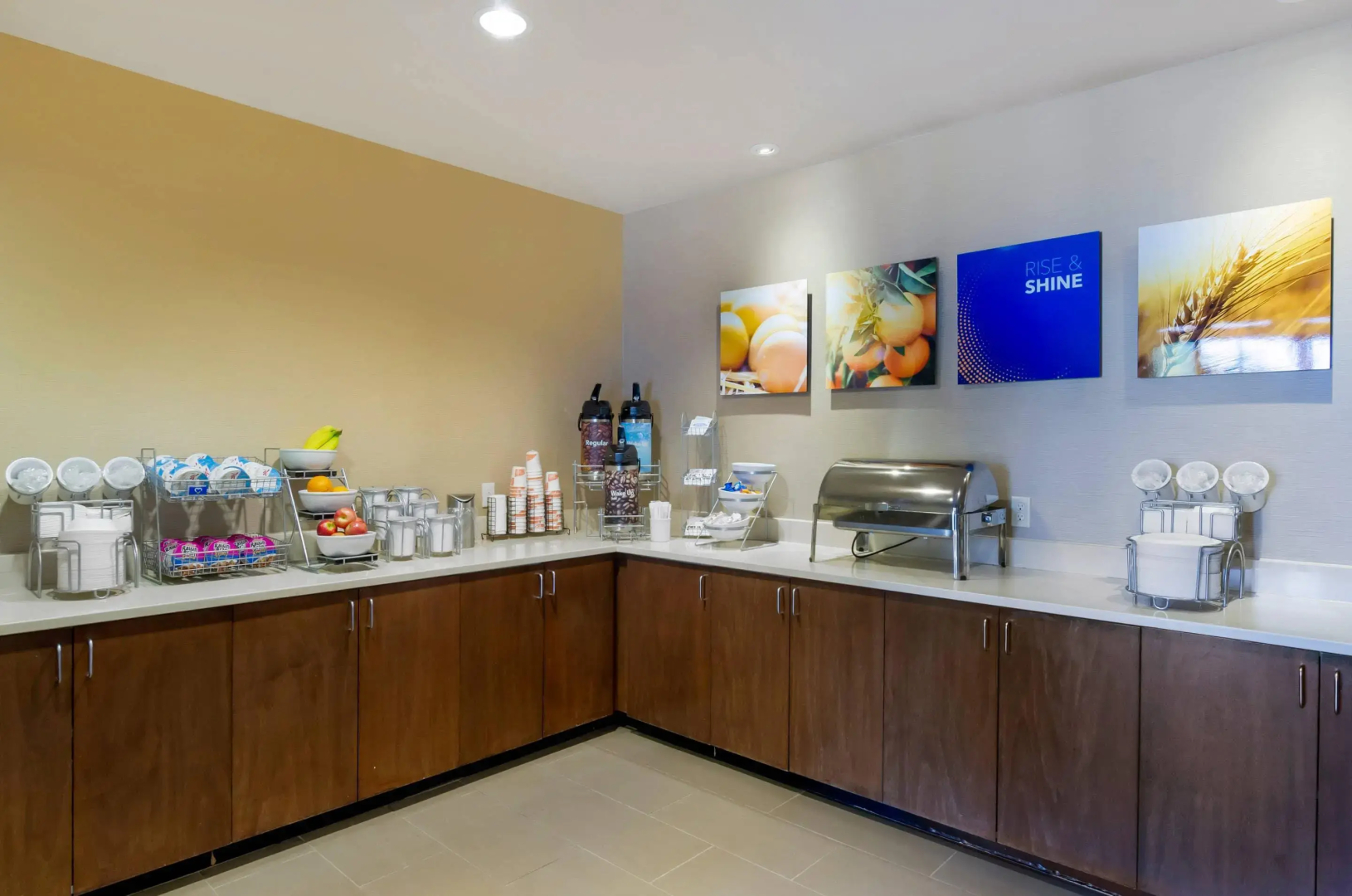 Comfort Inn & Suites Lynchburg Airport - University Area